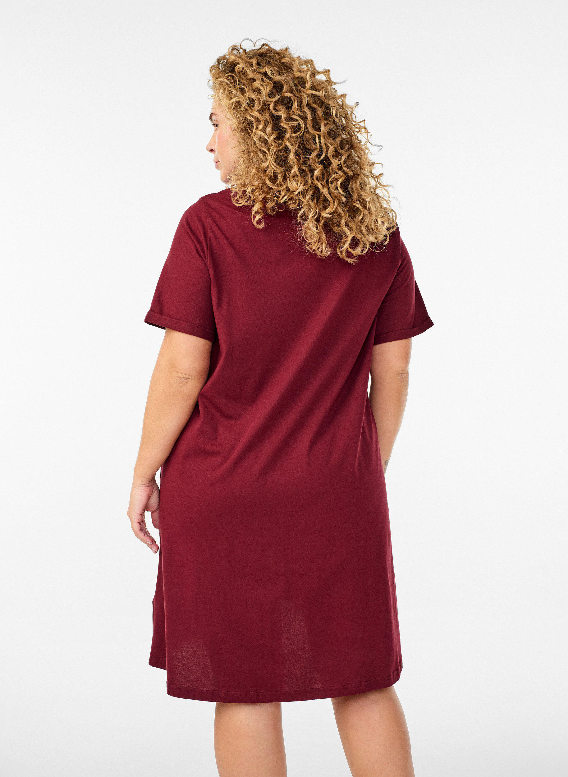ZizziKurz&auml;rmeliges Nachthemd aus Bio-Baumwolle, Rot, Model image number 2