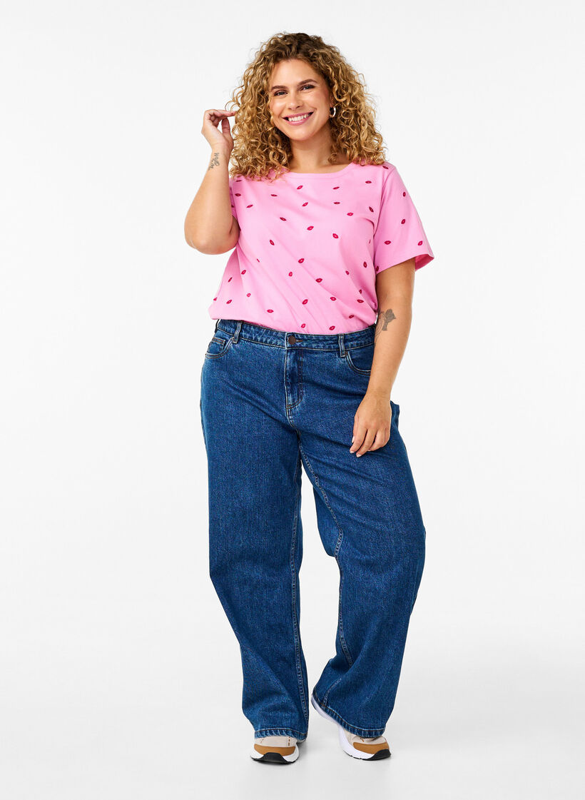 T-Shirt aus Bio-Baumwolle mit gestickten Lippen, Rose Bl. Lips Emb. , Model image number 2