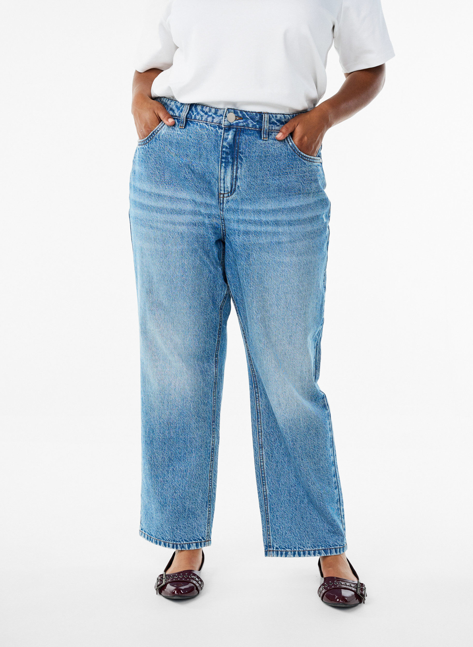 Zizzi High Waist Jeans mit geradem Bein, Blau, Model image number 2