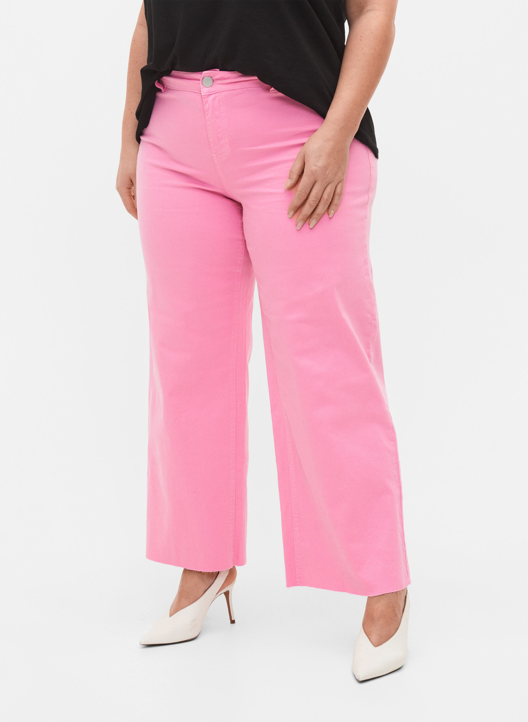 Zizzi Jeans &eacute;vas&eacute;s &agrave; taille haute, Rose, Model image number 2
