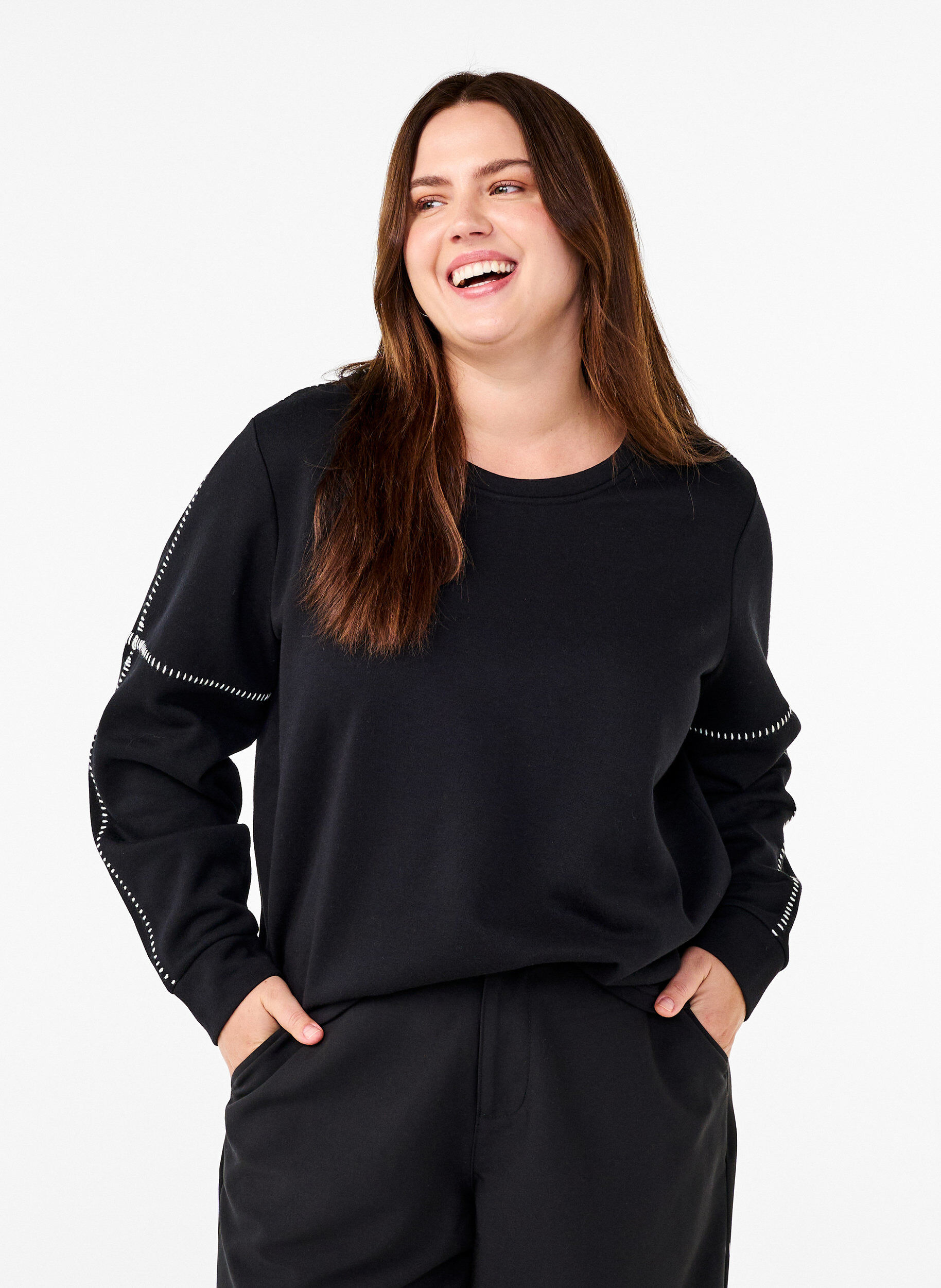 Zizzi Sweat-shirt avec coutures contrast&eacute;es, Black, Model image number 0