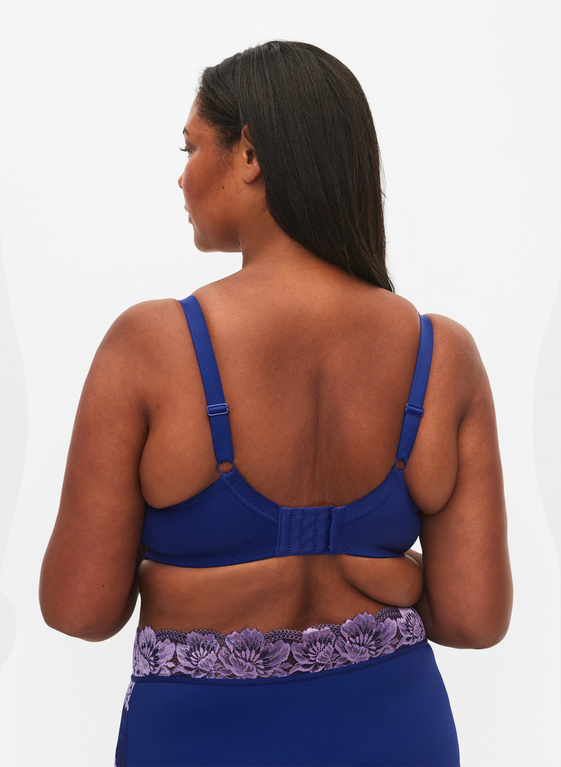 Zizzi Soutien-gorge int&eacute;gral avec armature et dentelle, Clematis Blue ASS, Model image number 1