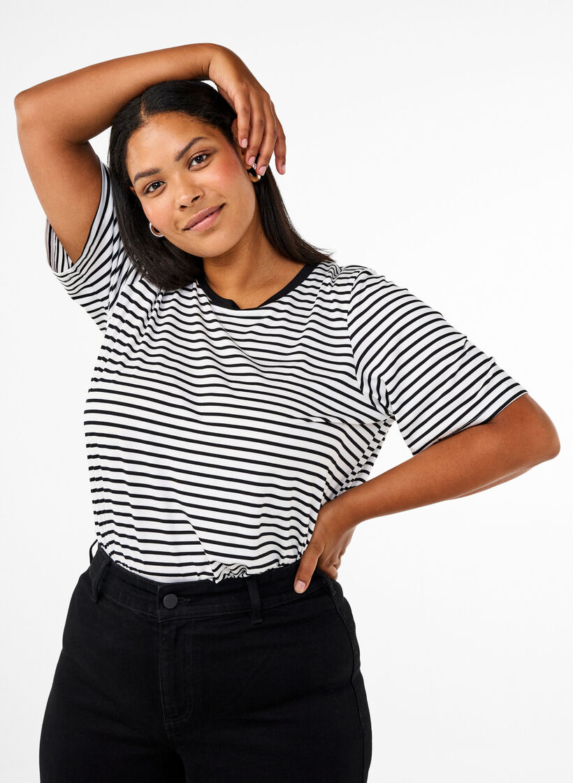 T-shirt avec TENCEL&trade; Lyocell et rayures, Blanc, Model image number 0