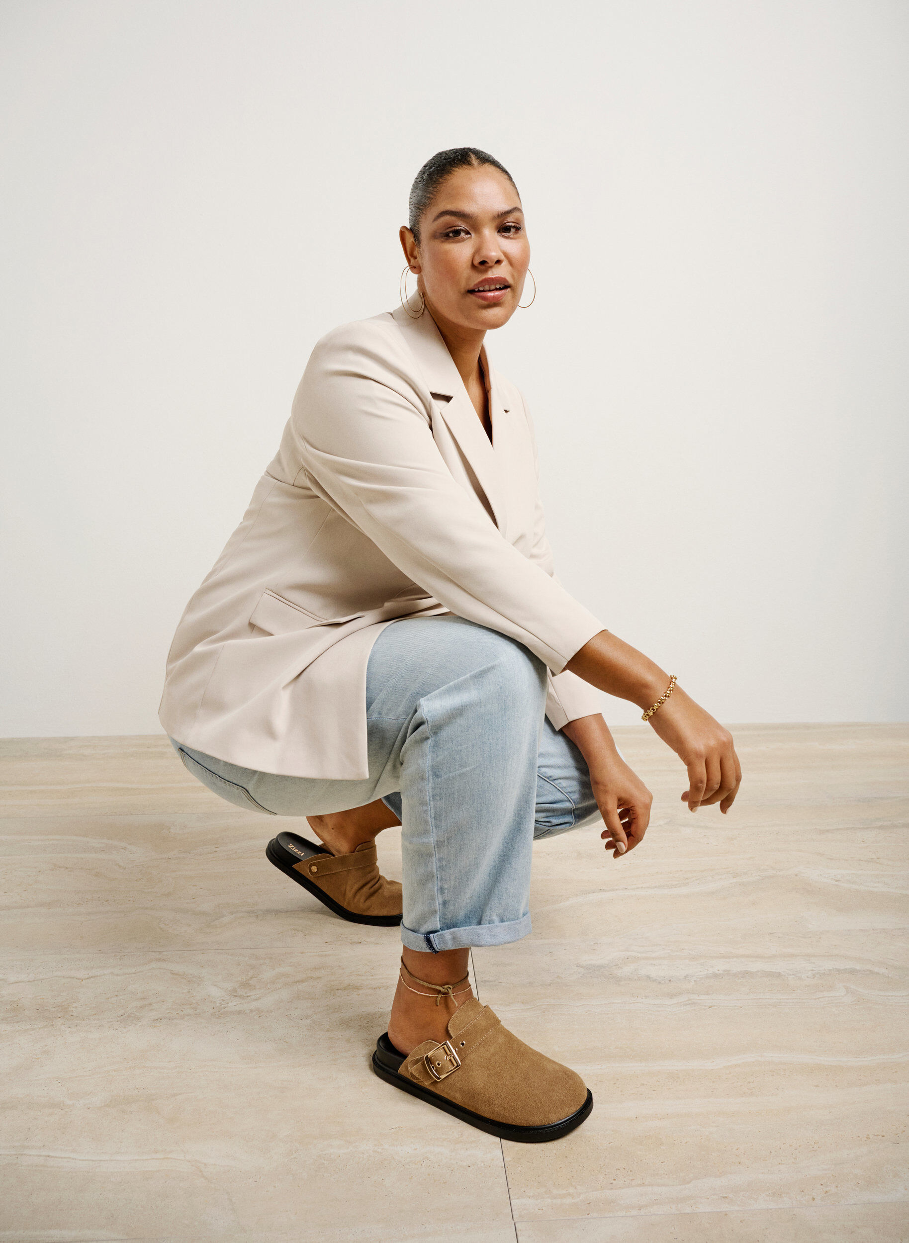 Zizzi Weite M Wildleder-Clogs, Woodsmoke, Image image number 0