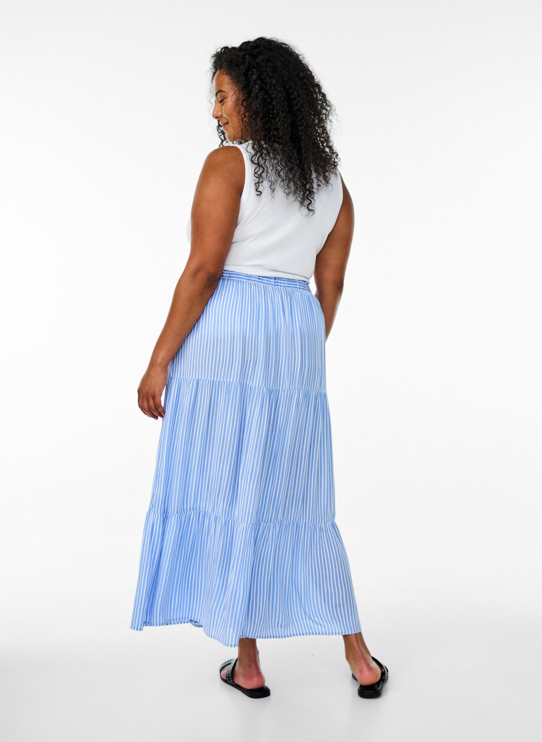 ZizziJupe longue &agrave; taille &eacute;lastiqu&eacute;e, Bleu Clair, Model image number 1