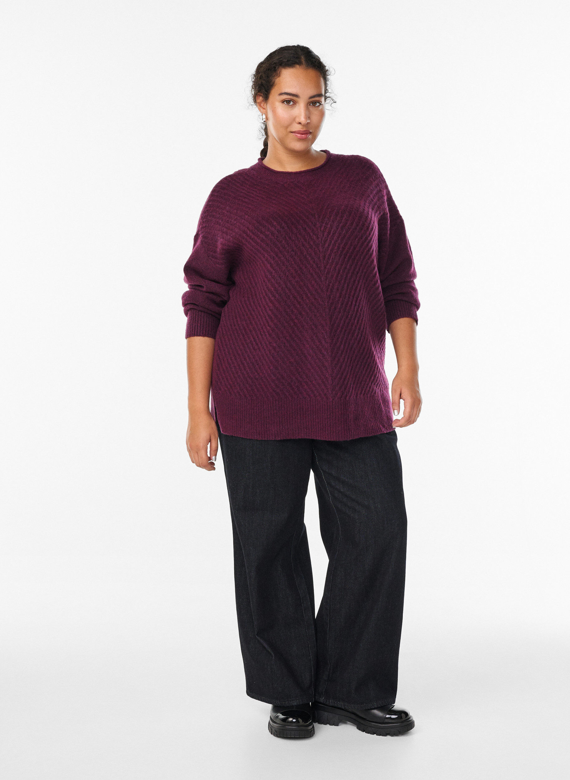 ZizziStrickbluse mit V-f&ouml;rmigem Rippenmuster und Schlitzen, Lila, Model image number 1