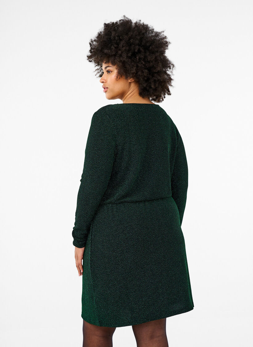 Robe pailletée avec motif en zigzag, Scarab ZigZagShimmer, Model image number 1