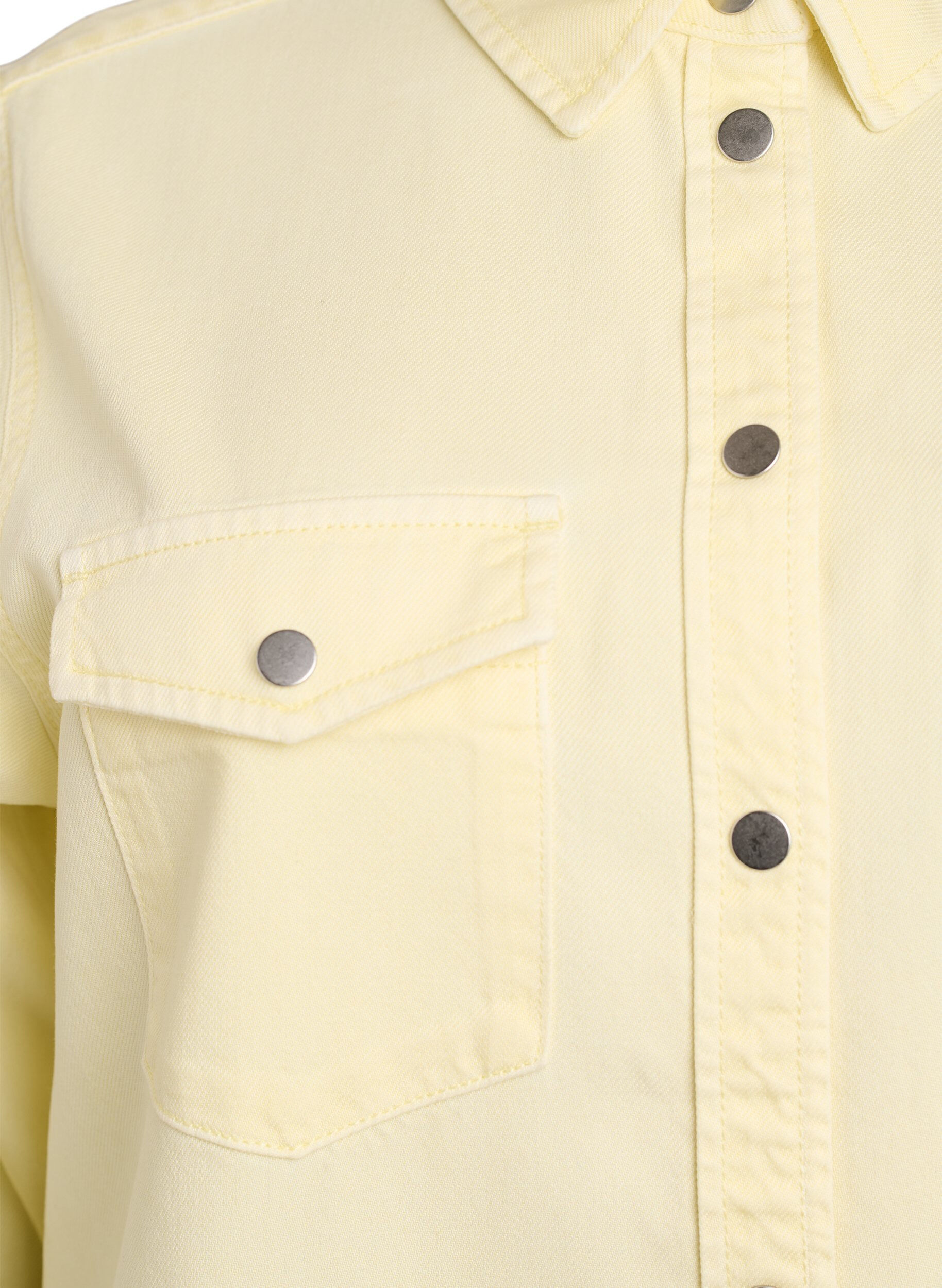 Zizzi Chemise en jean avec poches poitrine, Jaune clair, Packshot image number 2