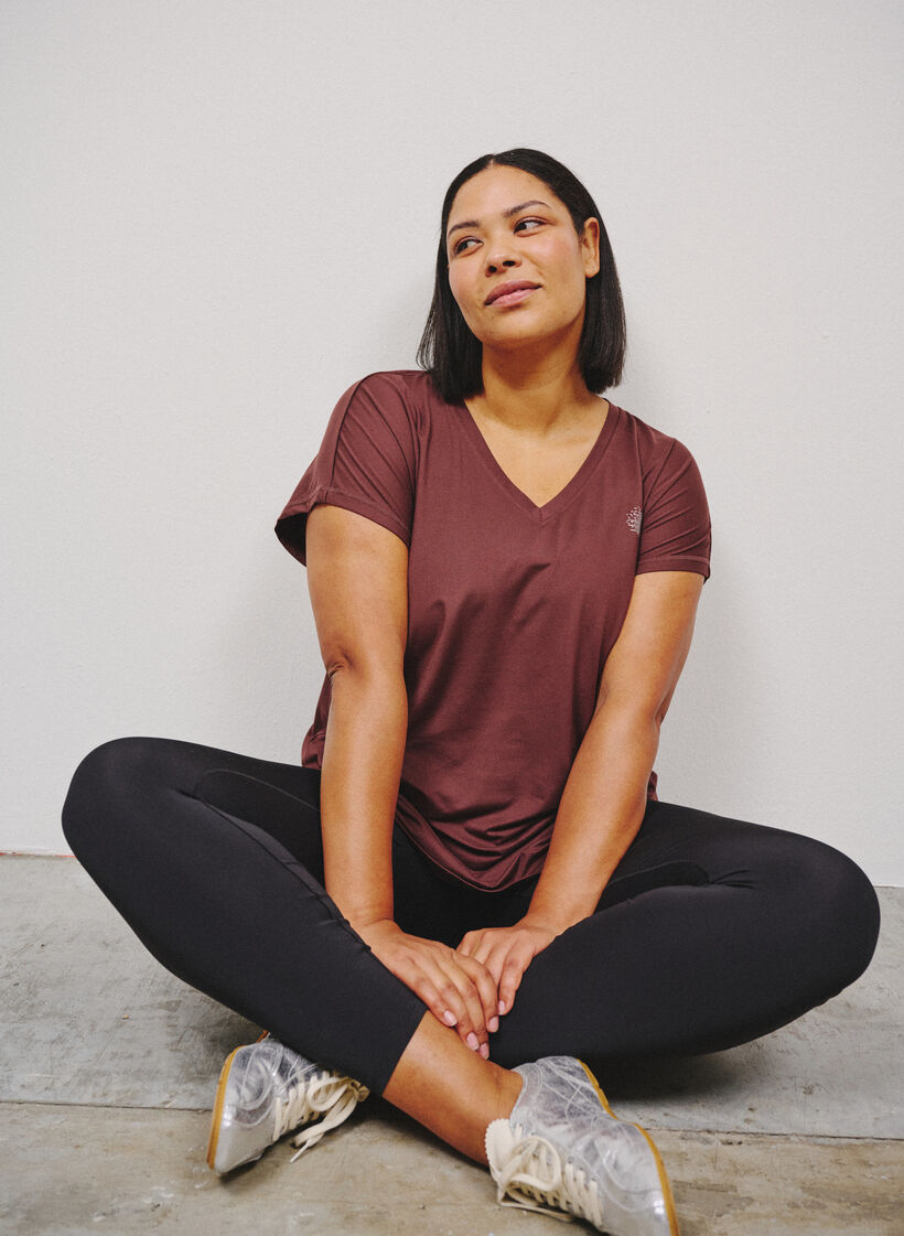 Lockeres Trainings-T-Shirt mit V-Ausschnitt, Braun, Image image number 0