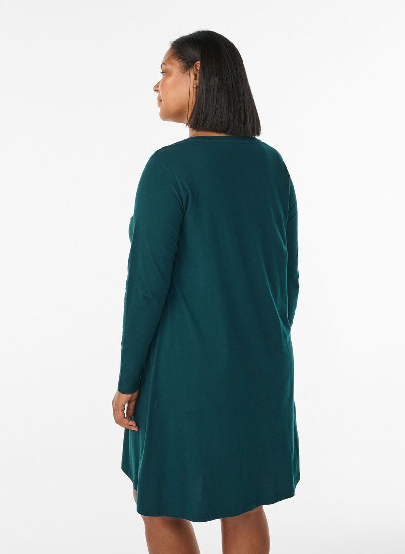 Chemise de nuit &agrave; manches longues en coton bio, Vert fonc&eacute;, Model image number 2