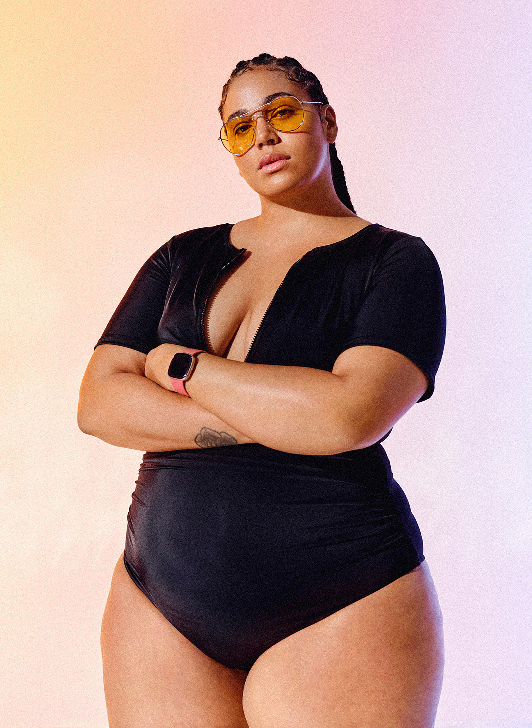 Zizzi Badeanzug mit Rei&szlig;verschluss und kurzen &Auml;rmeln, Black, Image image number 0