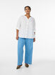 Chemisier en coton avec col en V, Blanc, Model image number 1