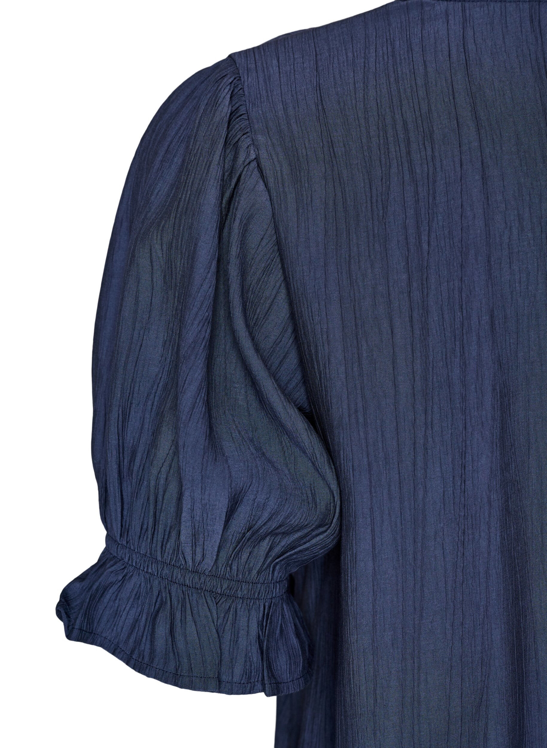 ZizziBluse aus einer gecrinkelten Viskosemischung mit V-Ausschnitt, Blau, Packshot image number 3