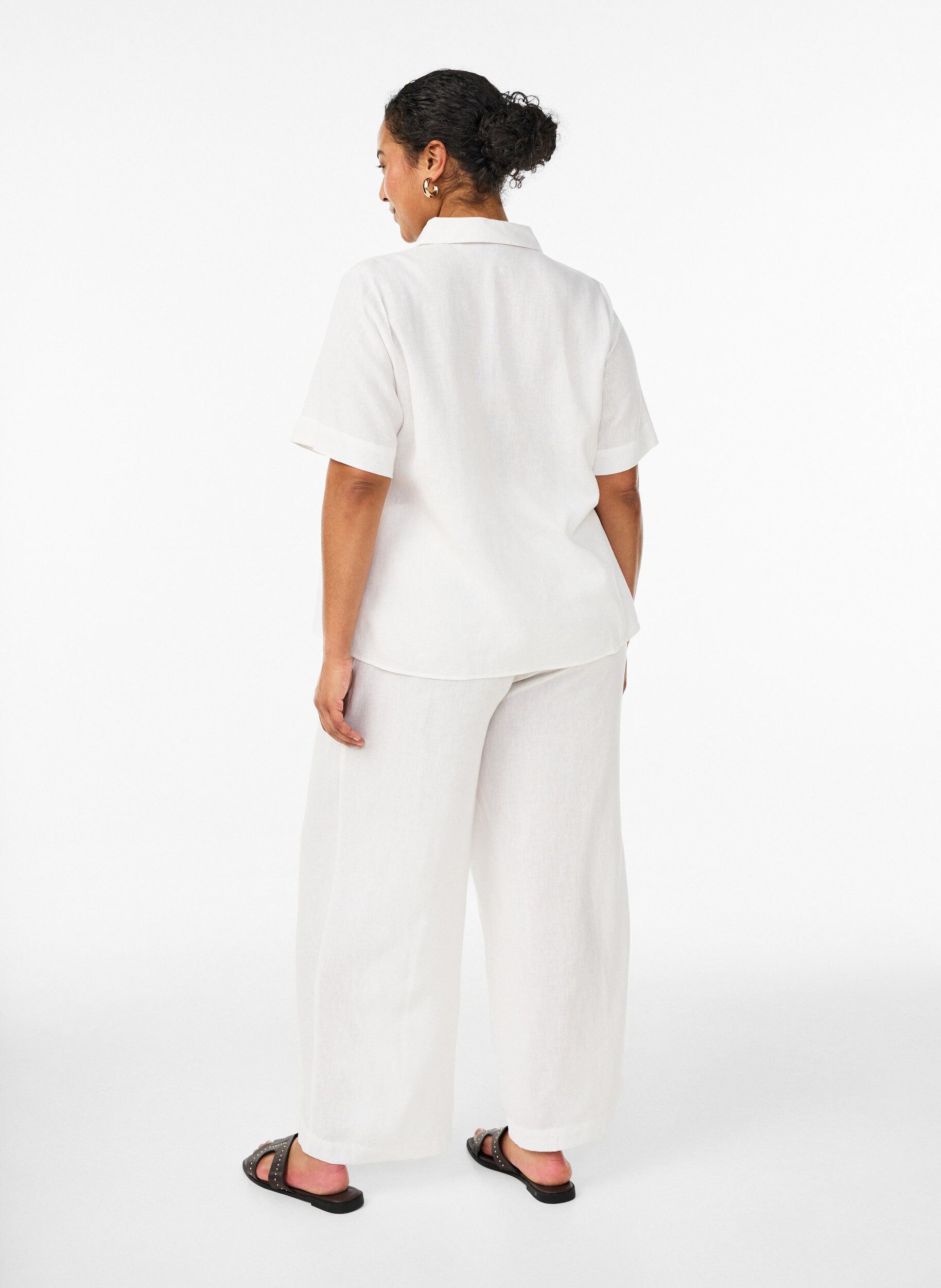 Zizzi Pantalon large en lin et viscose, Blanc, Model image number 1