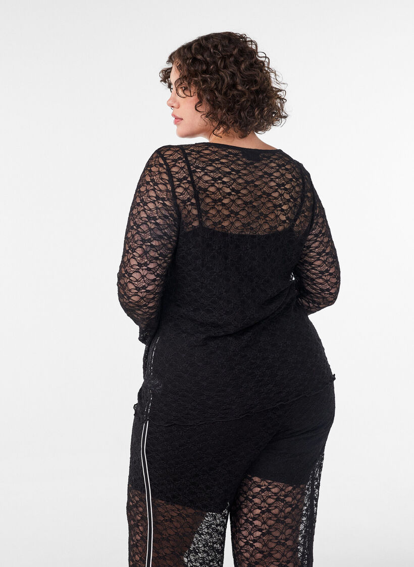 Blouse en dentelle transparente avec manches longues, Noir, Model image number 2