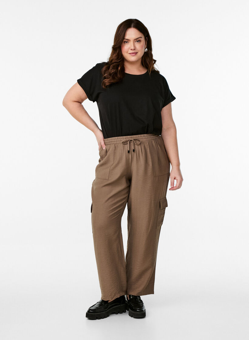 Cargohose mit hoher Taille, Beige, Model image number 0