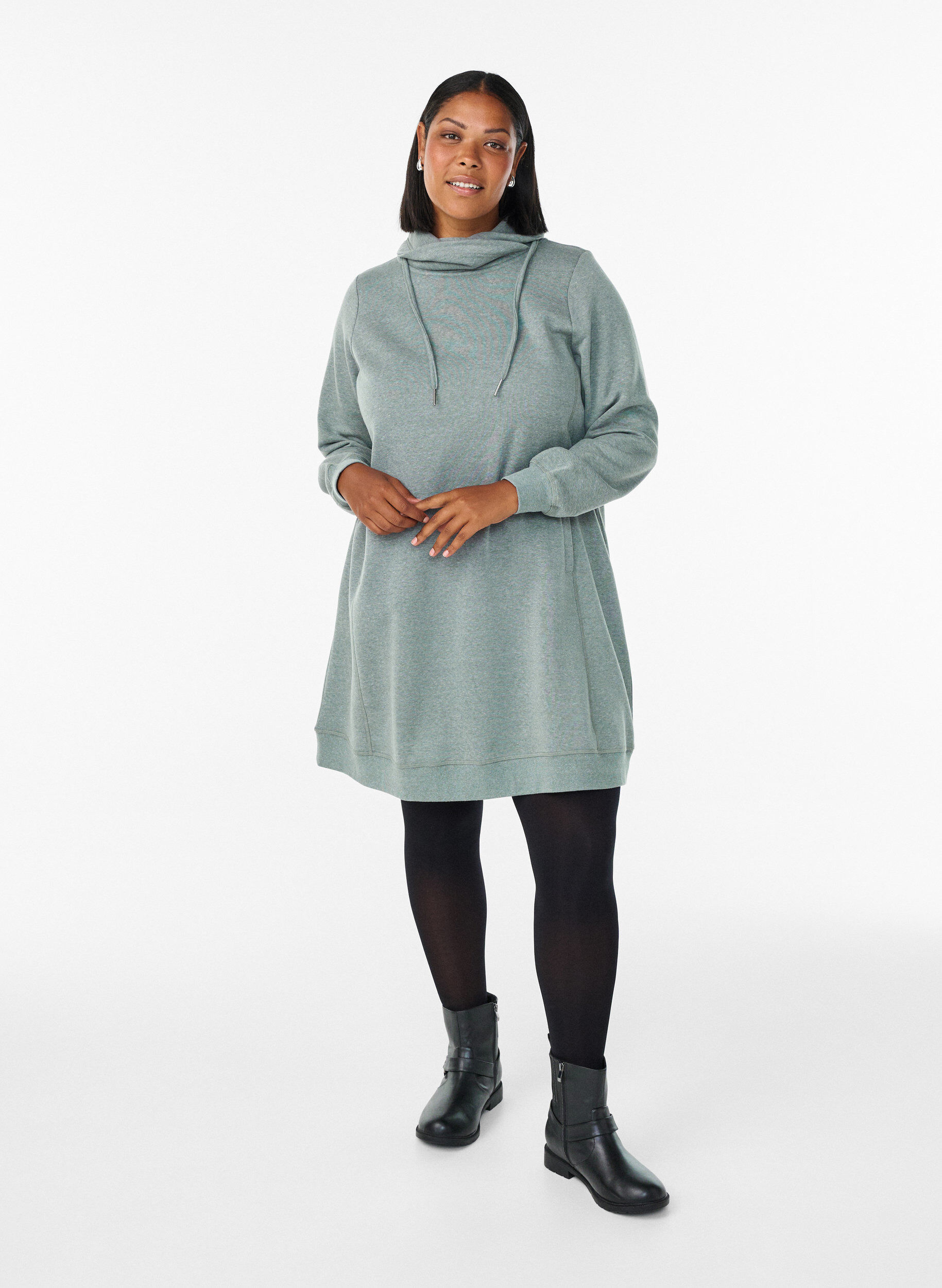 ZizziRobe sweat-shirt courte &agrave; col montant et poches, Vert, Model image number 1