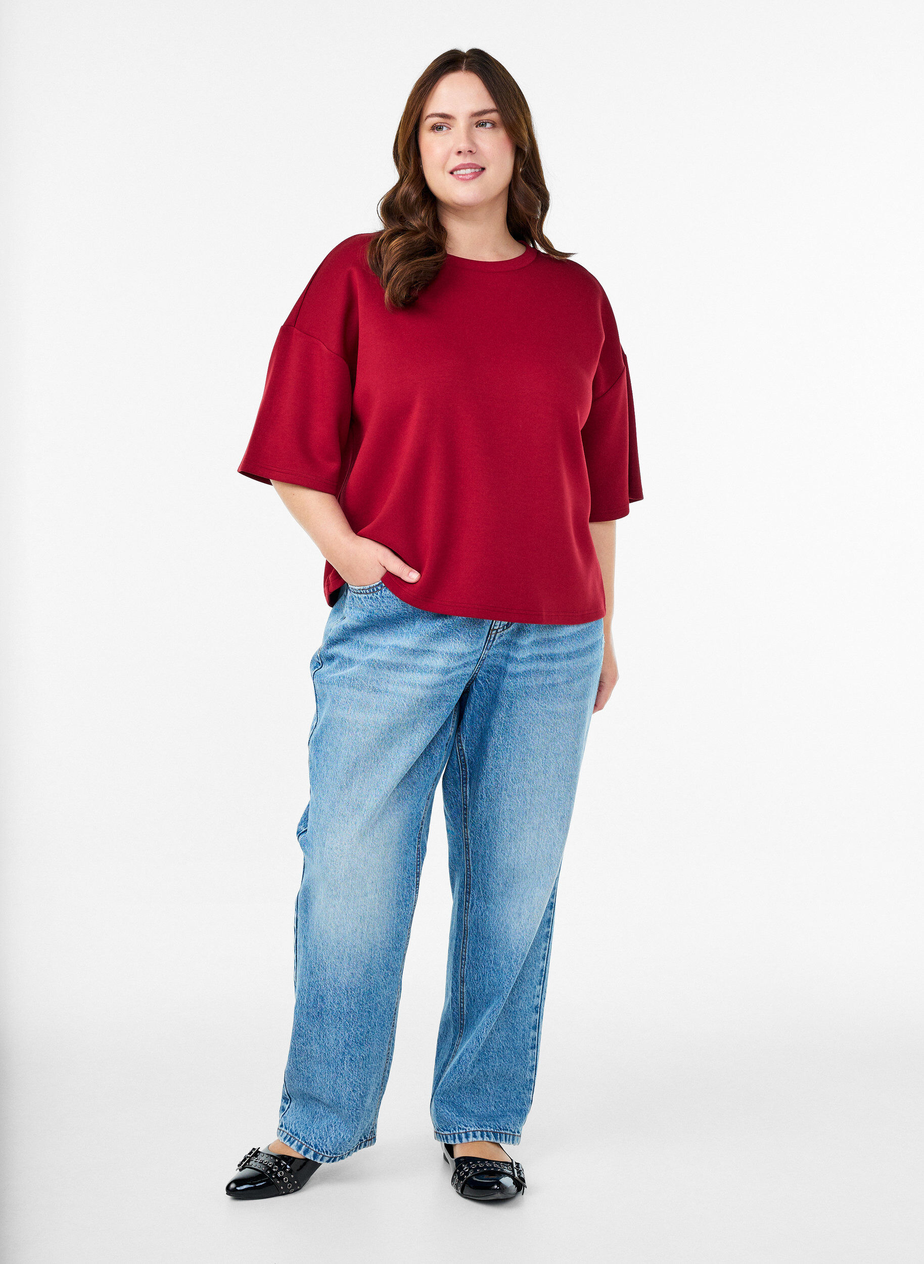 Zizzi T-shirt court coupe ample en m&eacute;lange de modal, Bordeaux, Model image number 1