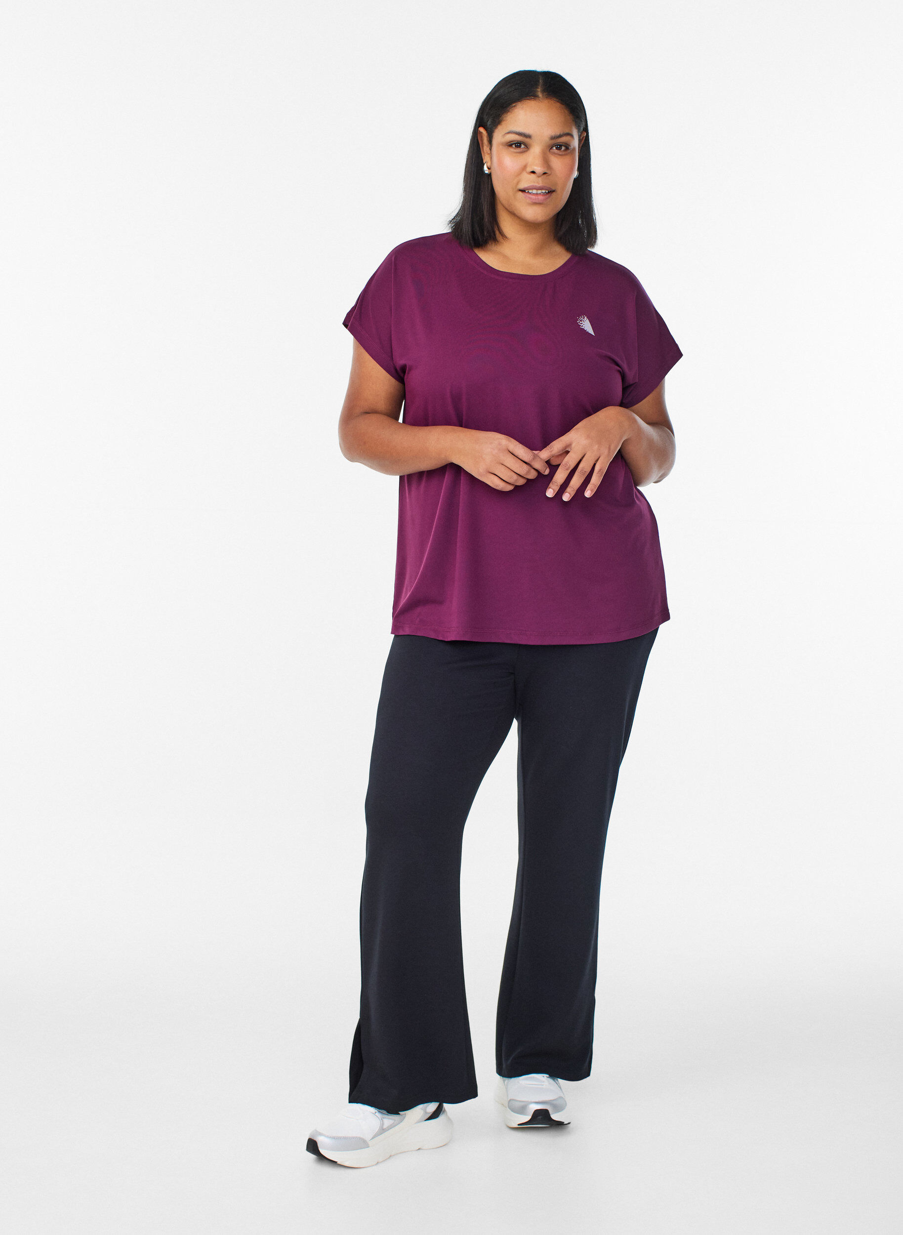 ZizziEinfarbiges Trainings-T-Shirt, Lila, Model image number 1