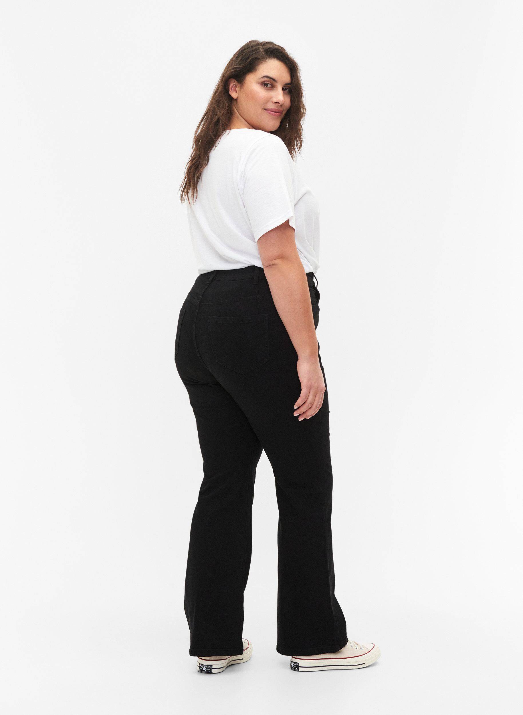 Zizzi FLASH - Jean taille haute avec coupe bootcut, Noir, Model image number 1