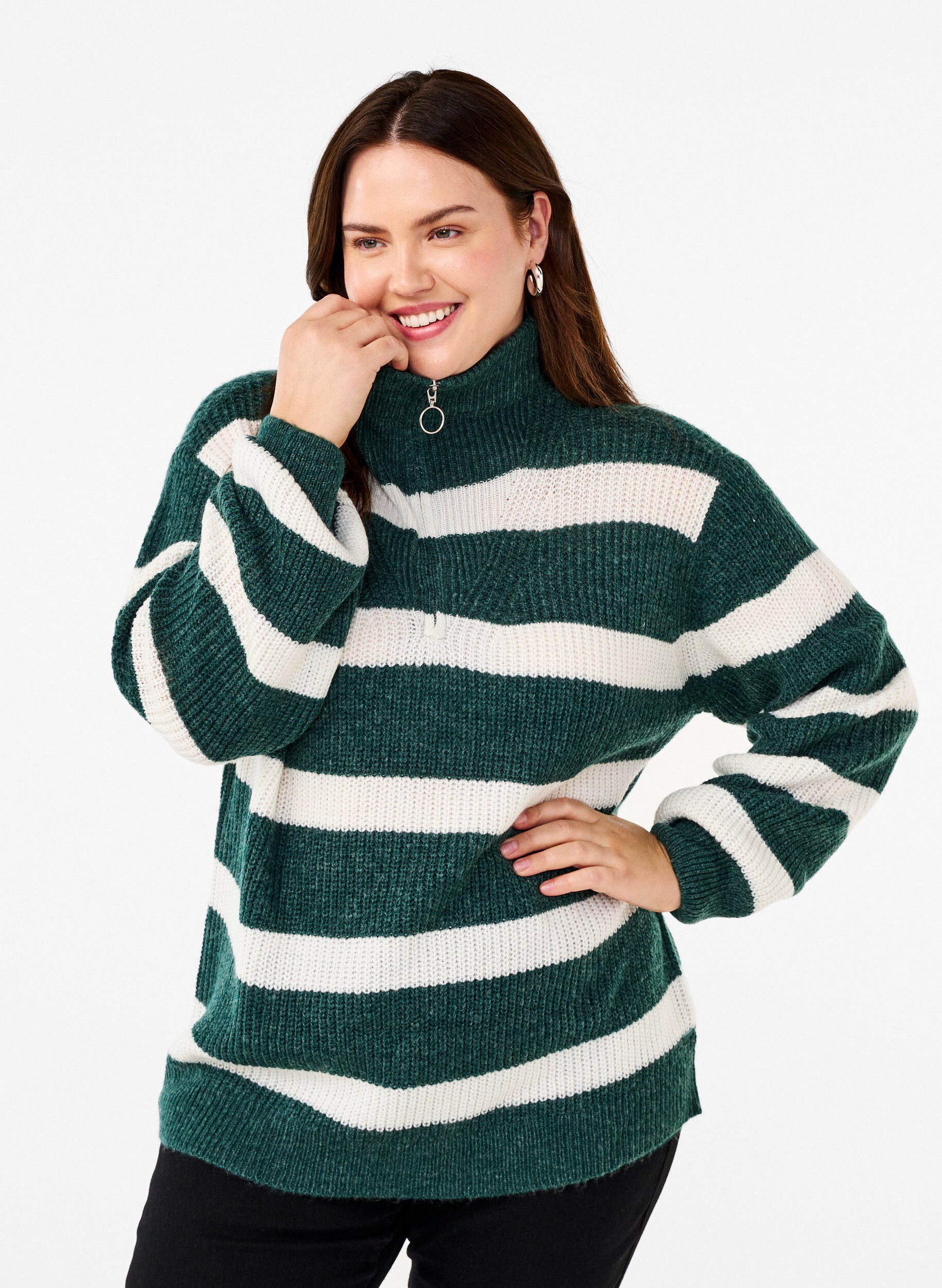 Zizzi FLASH &ndash; Strickpullover mit hohem Kragen und Rei&szlig;verschluss, Gr&uuml;n, Model image number 0