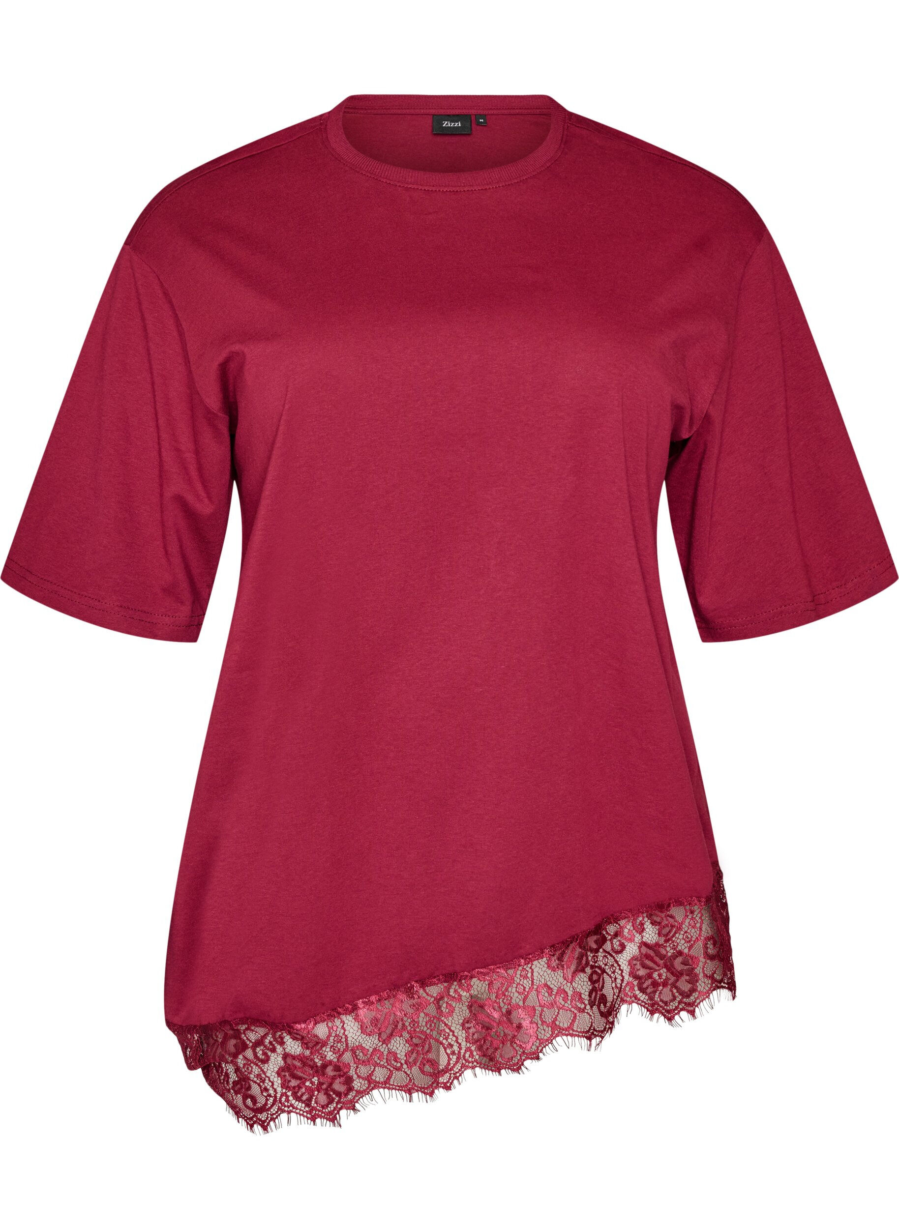 T-shirt avec ourlet asym&eacute;trique en dentelle