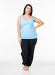 Top mit Spitzensaum, Blau, Model image number 1