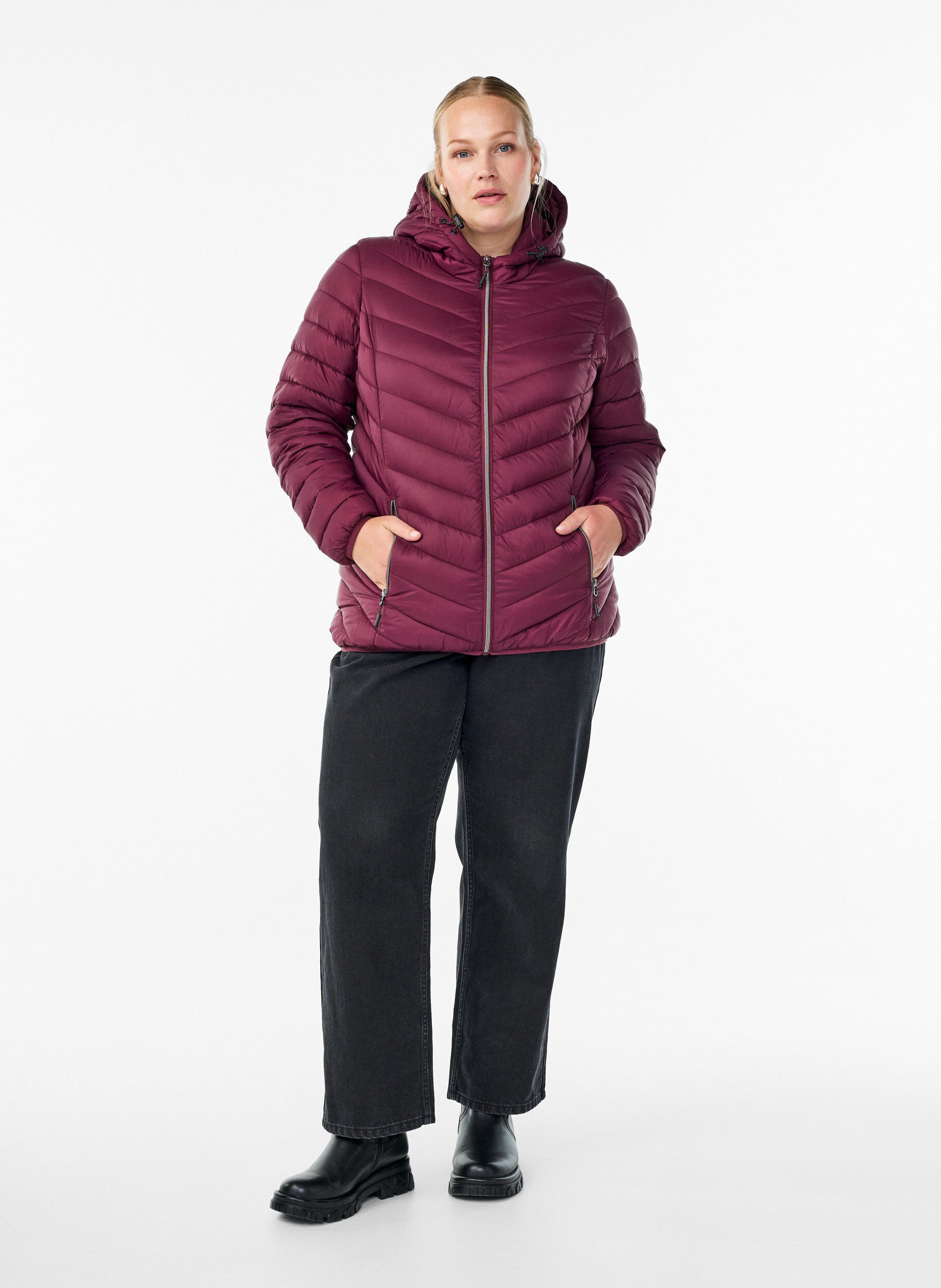 Zizzi Leichte Steppjacke mit Kapuze, Dunkles Bordeaux, Model image number 1