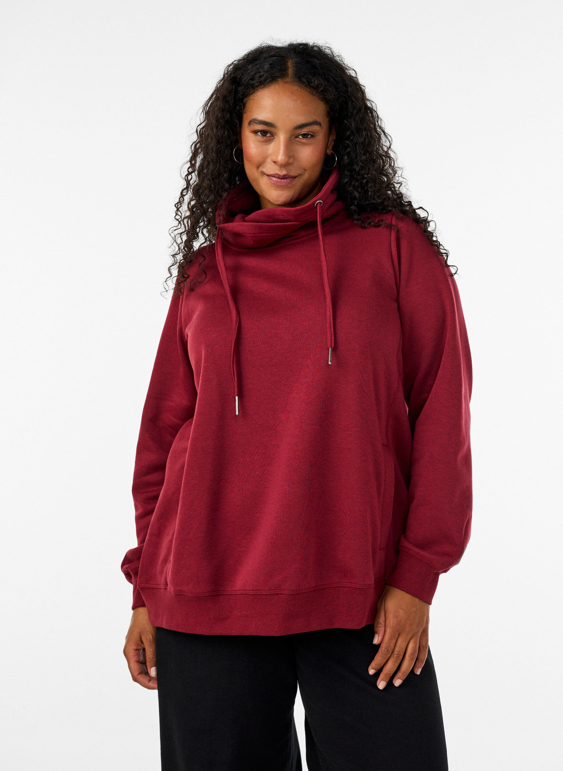 Sweatshirt mit Stehkragen und Taschen, Rot, Model