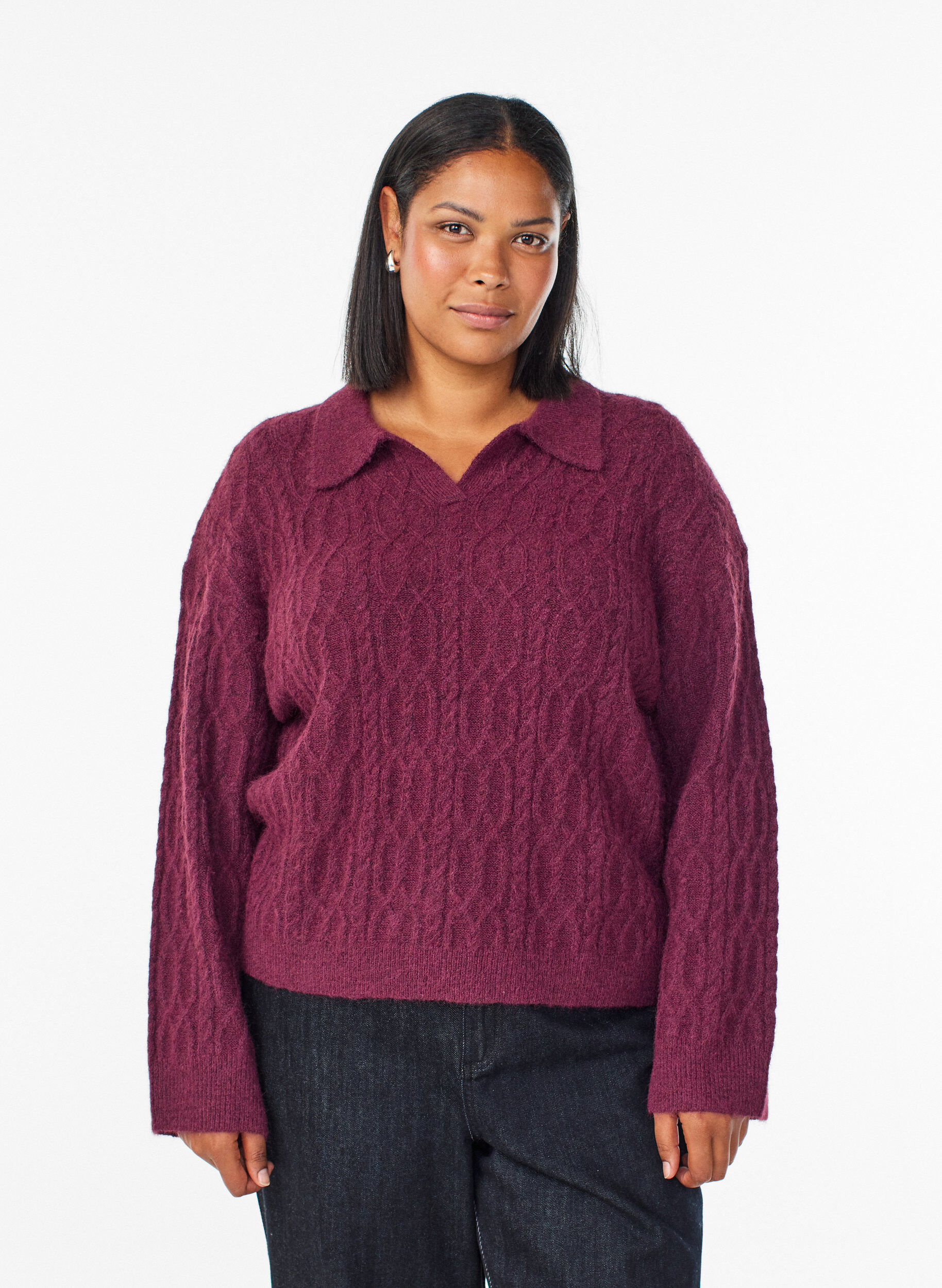 Zopfmusterpullover mit Polokragen, Dunkles Bordeaux, Model