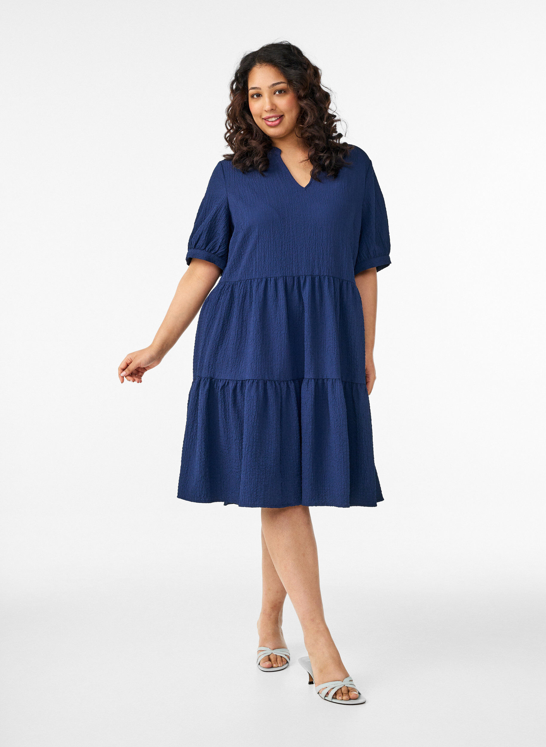 ZizziRobe courte &agrave; coupe &eacute;vas&eacute;e, Bleu, Model image number 1