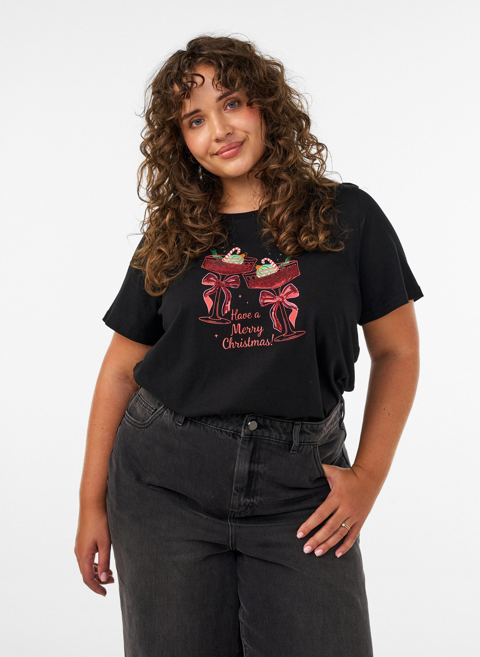 ZizziWeihnachts-T-Shirt aus Bio-Baumwolle, Schwarz, Model image number 0