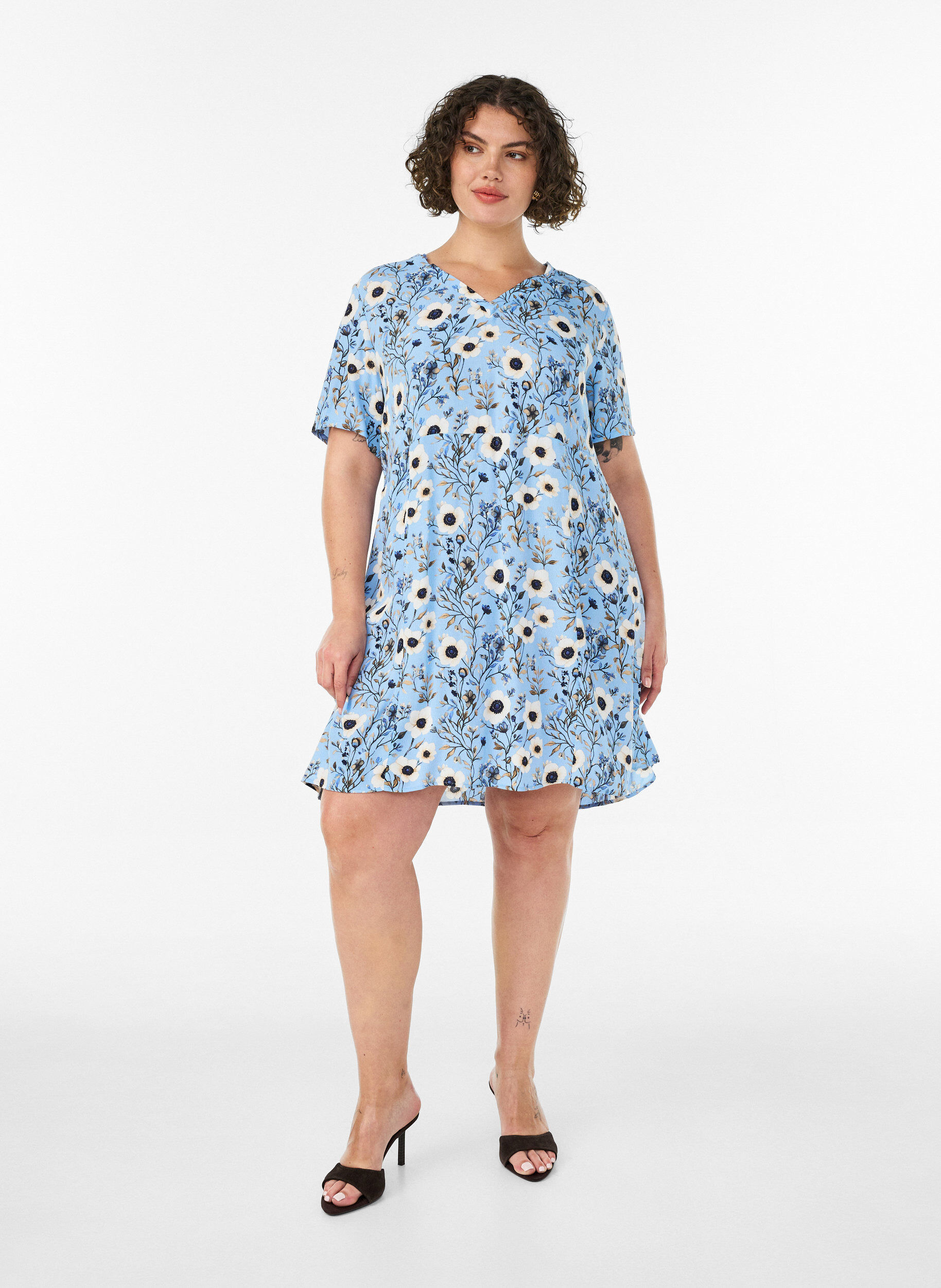 ZizziKurzes Kleid mit Blumendruck, Blau, Model image number 1