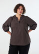 Blouse &agrave; carreaux avec col en V et manches 3/4, Marron, Model image number 0