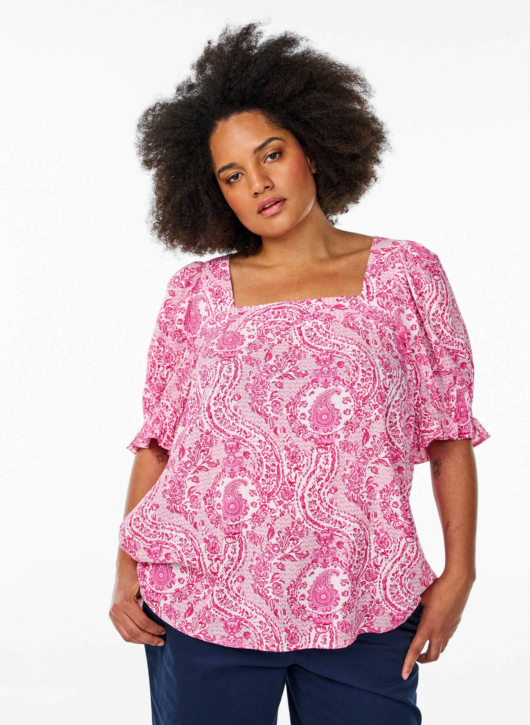 ZizziViskose-Bluse mit Paisley-Print und eckigem Ausschnitt, Pink, Model image number 0
