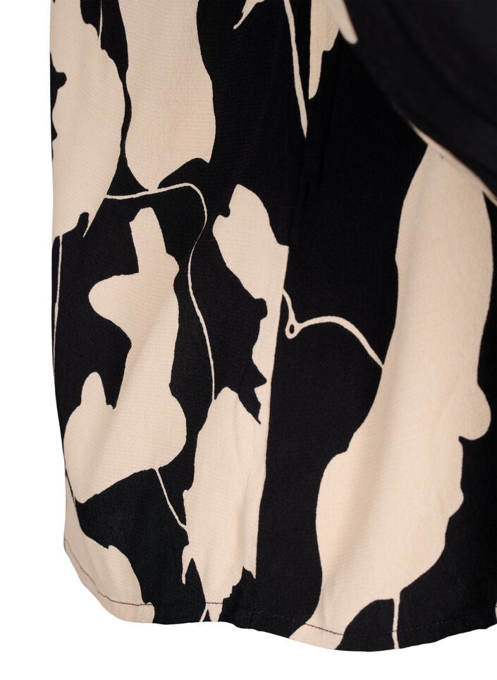 Blouse en viscose imprimée avec smock, Black AOP, Packshot image number 3
