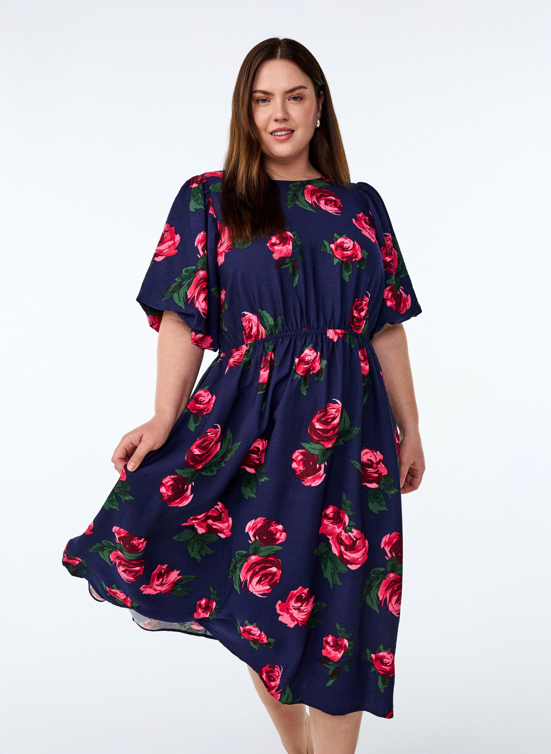 Zizzi Midikleid mit Rosenprint und kurzen Ballon&auml;rmeln, Blau, Model image number 0