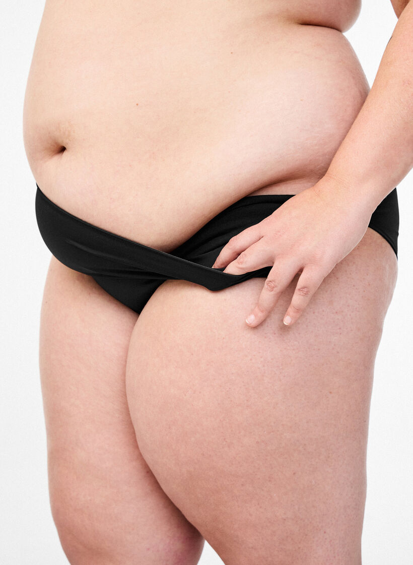 Culotte brief en microfibre avec poche intérieure, Noir, Model image number 0