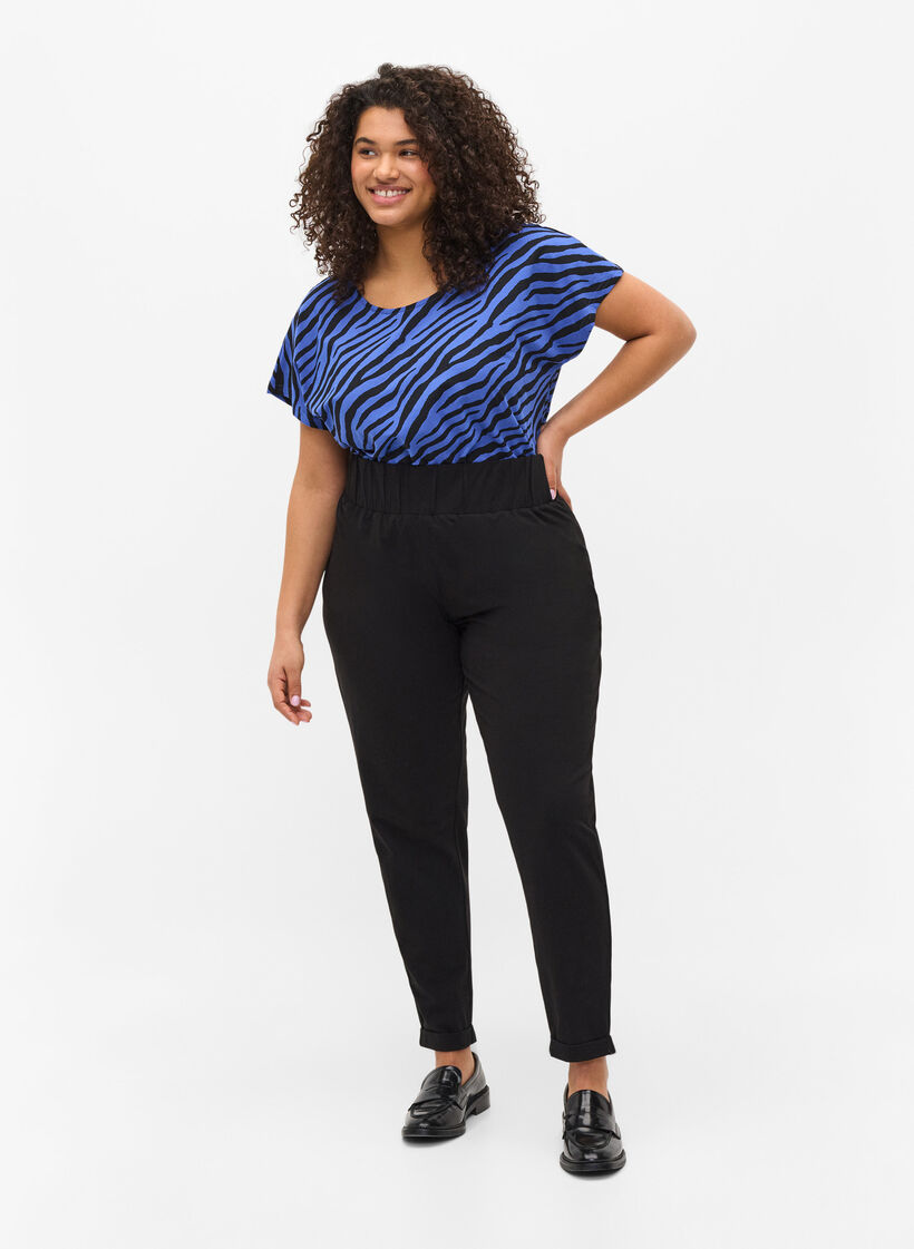 Pantalon en coton à revers, Noir, Model image number 1