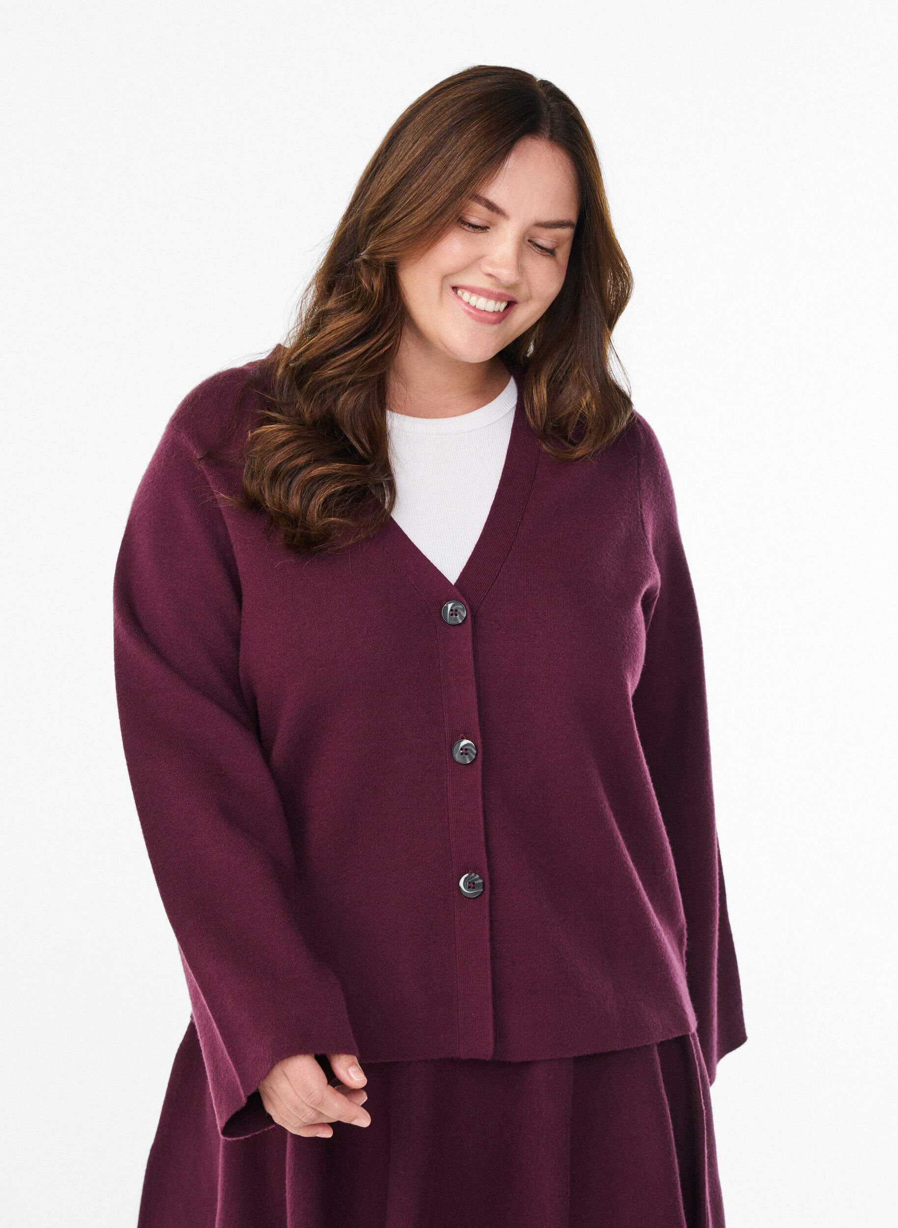 Cardigan mit V-Ausschnitt und weiten &Auml;rmeln, Dunkles Bordeaux, Model