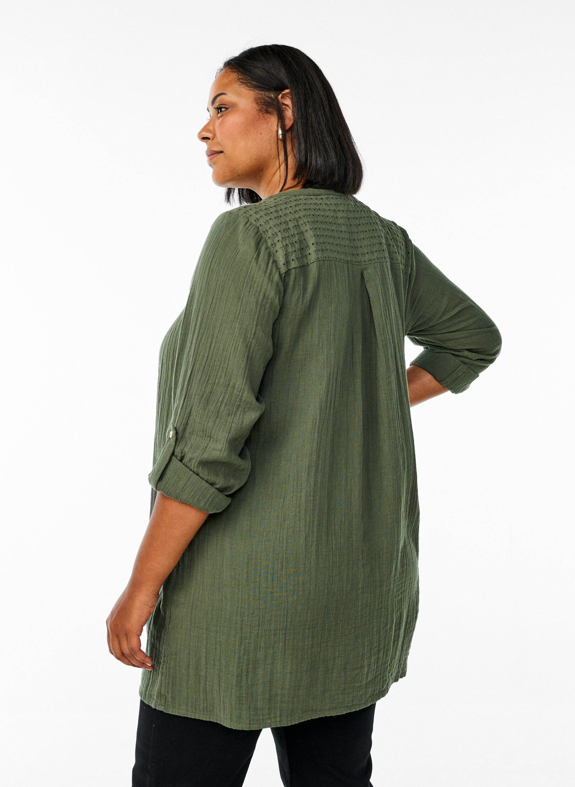 ZizziTunika aus Baumwollmusselin mit Broderie Anglaise, Gr&uuml;n, Model image number 2