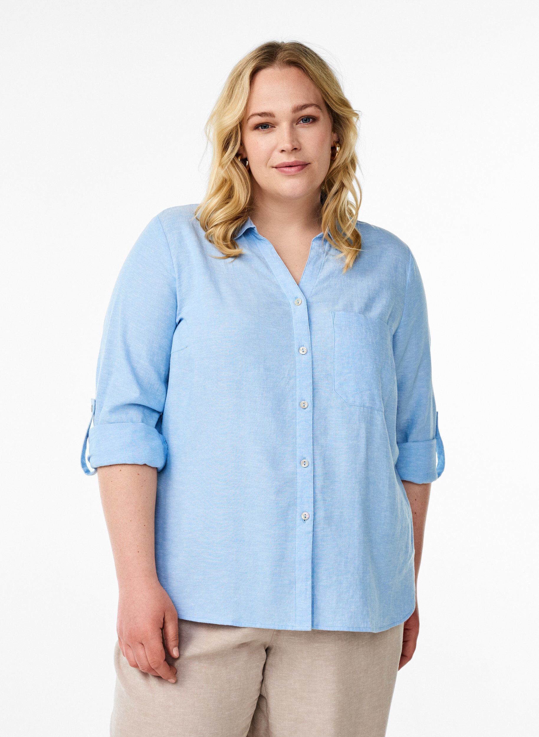 Chemise en lin et viscose avec manches 3/4, Bleu, Model