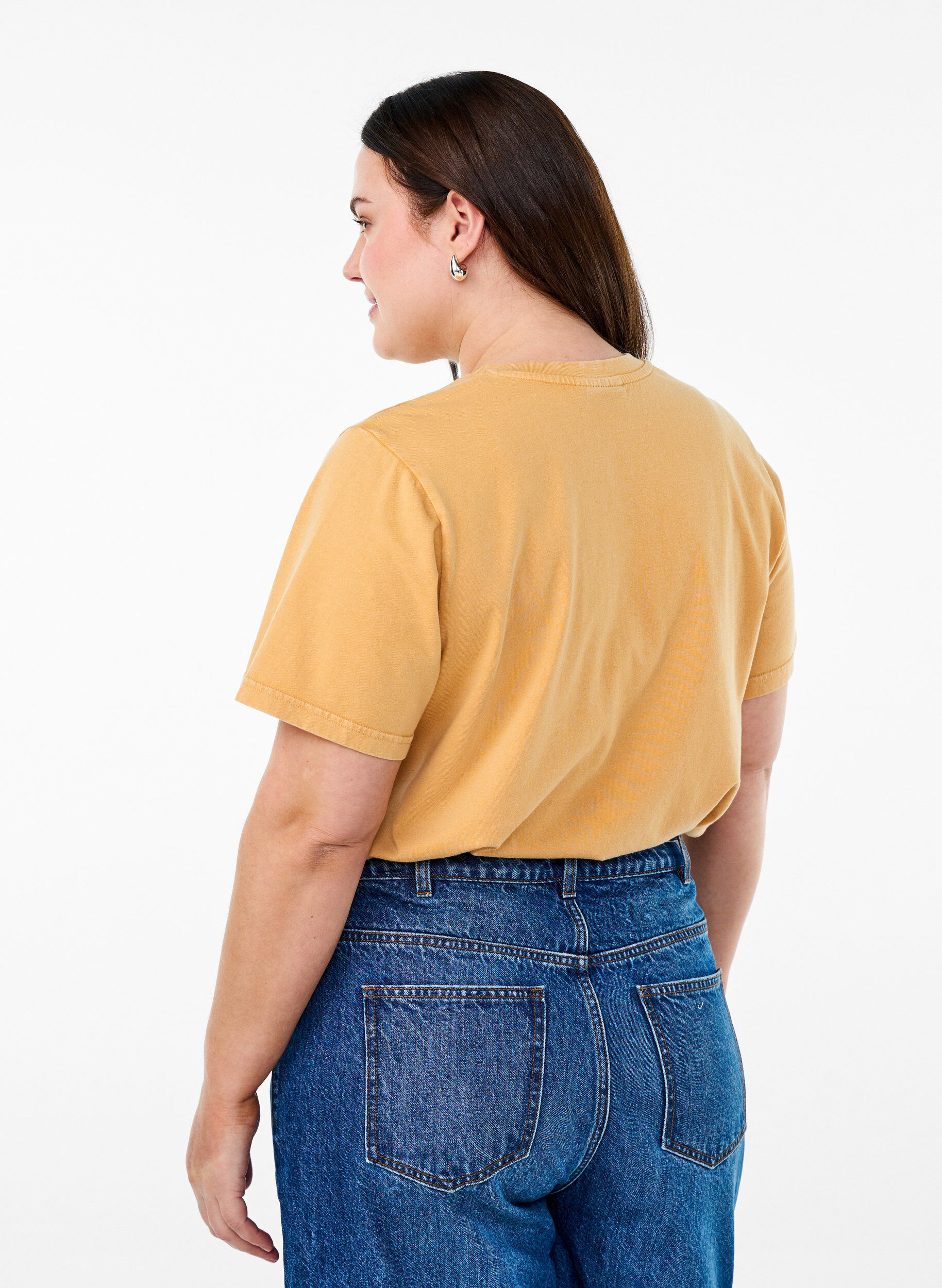 Zizzi T-shirt en coton biologique avec une impression cool, Jaune, Model image number 2