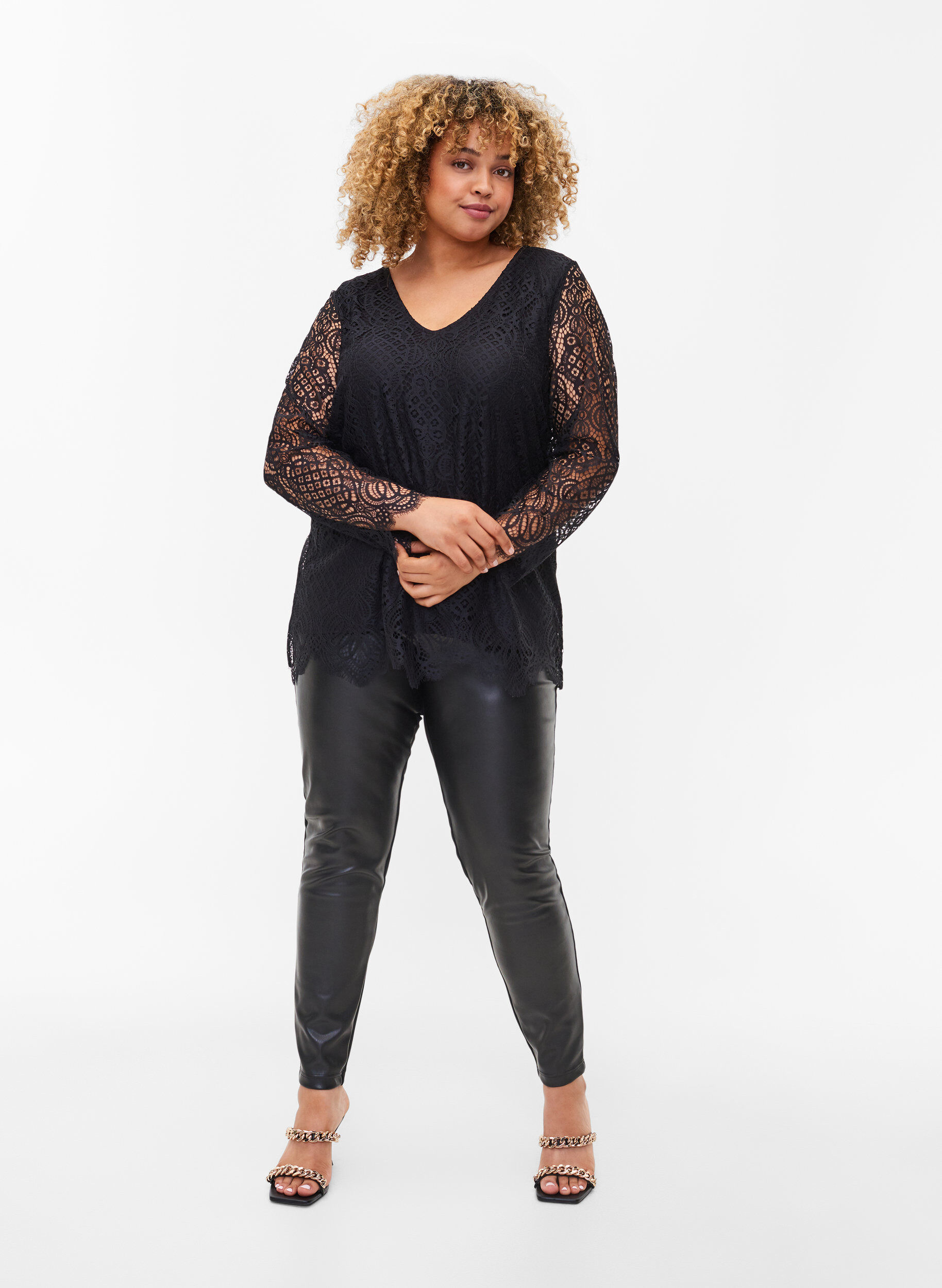 Zizzi Blouse en dentelle &agrave; manches longues avec col en V, Black, Model image number 2