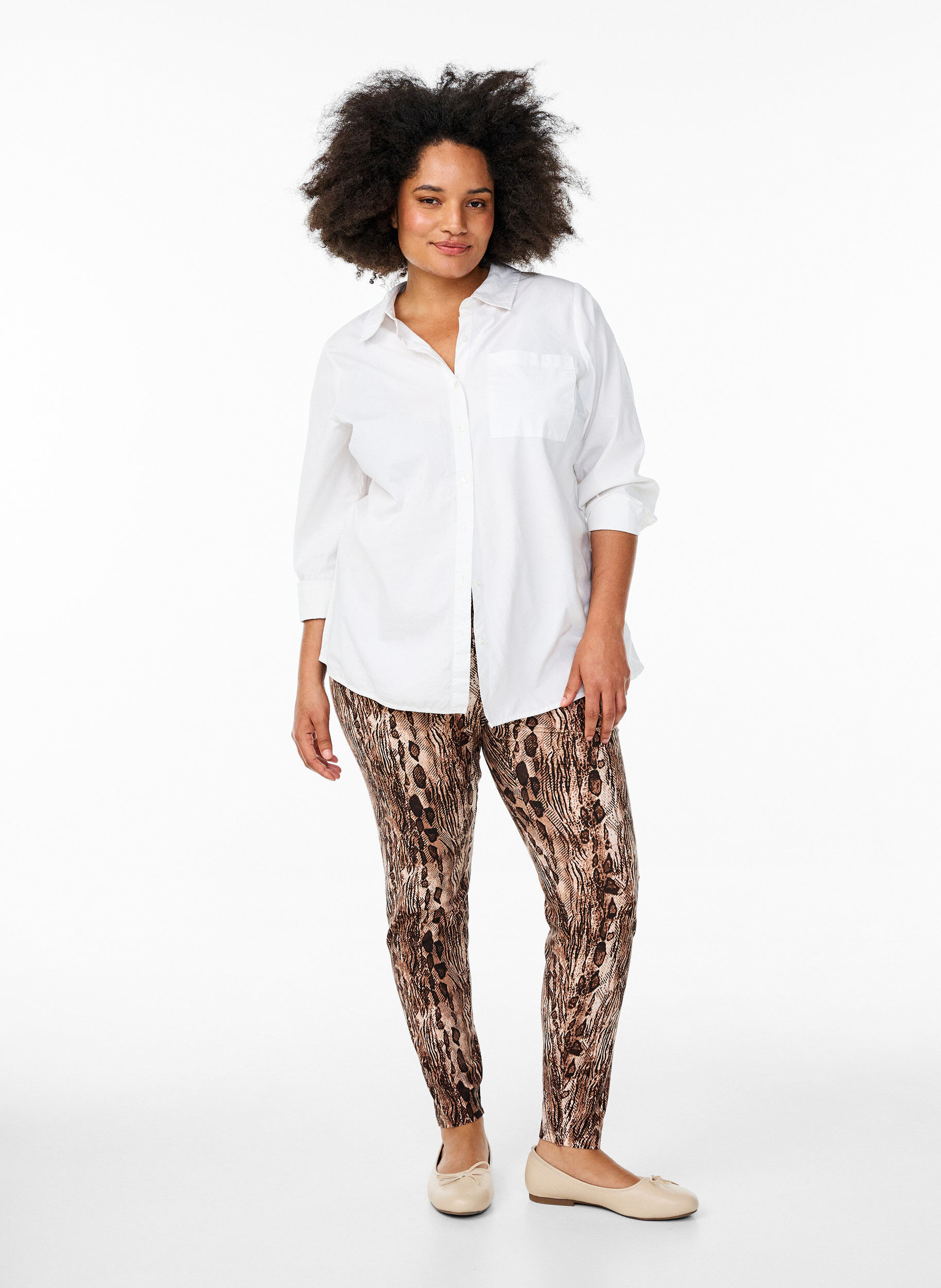 Zizzi Leggings en viscose imprim&eacute; z&egrave;bre, Marron, Model image number 1
