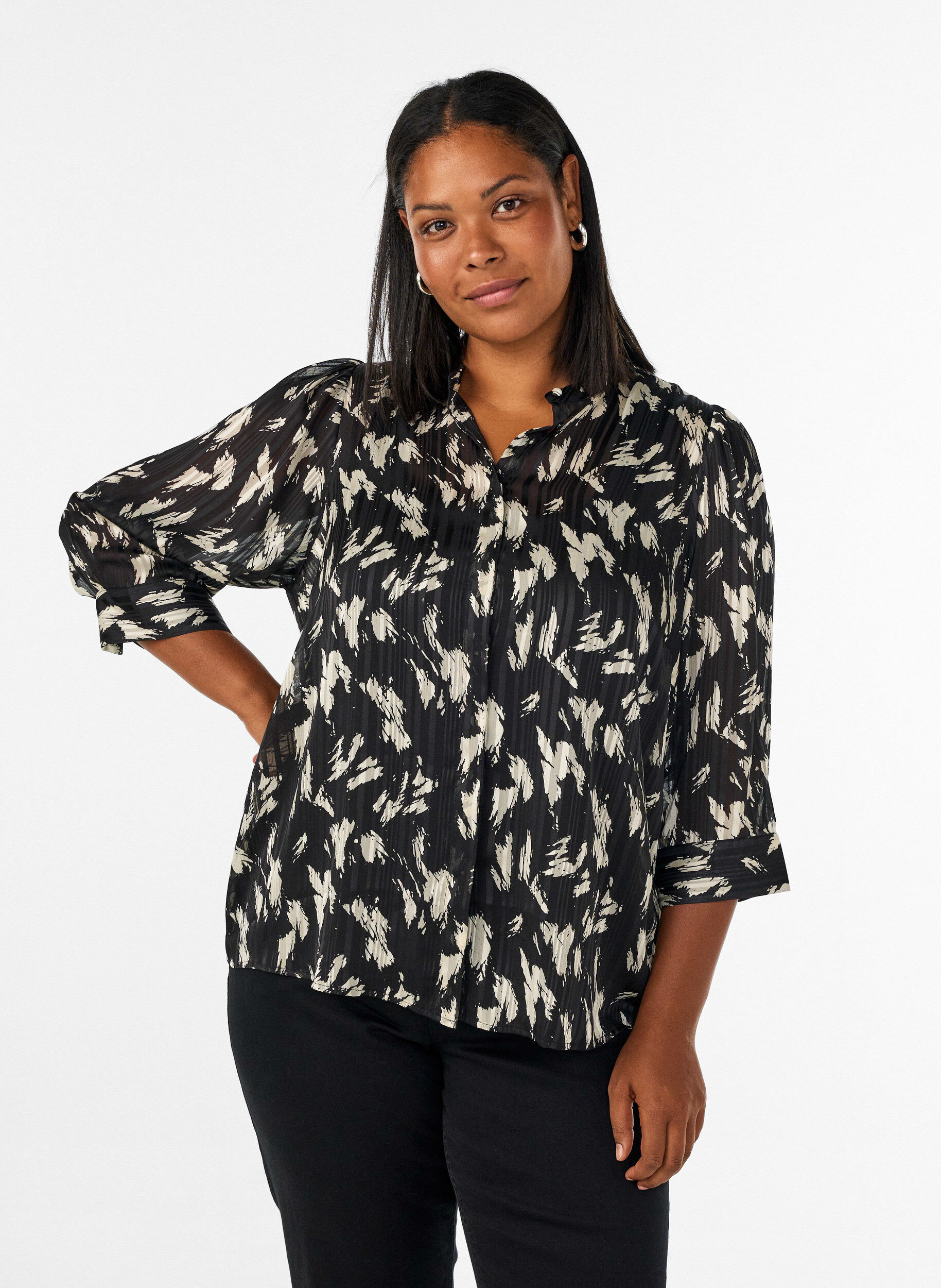 ZizziGemusterte Bluse mit Stehkragen und 3/4-&Auml;rmeln, Schwarz, Model image number 0