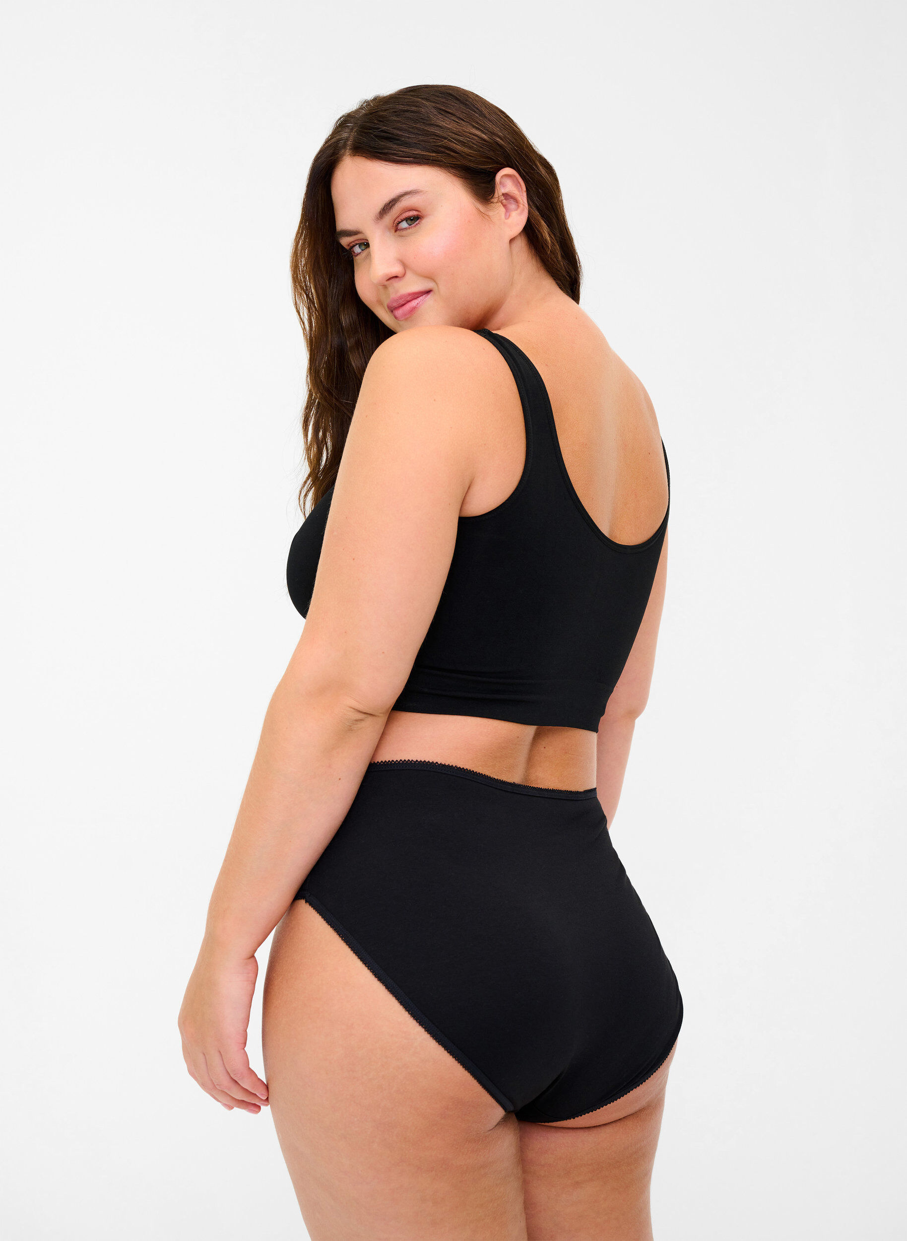Zizzi Slip 3-pack en coton avec taille r&eacute;guli&egrave;re, Noir, Model image number 1