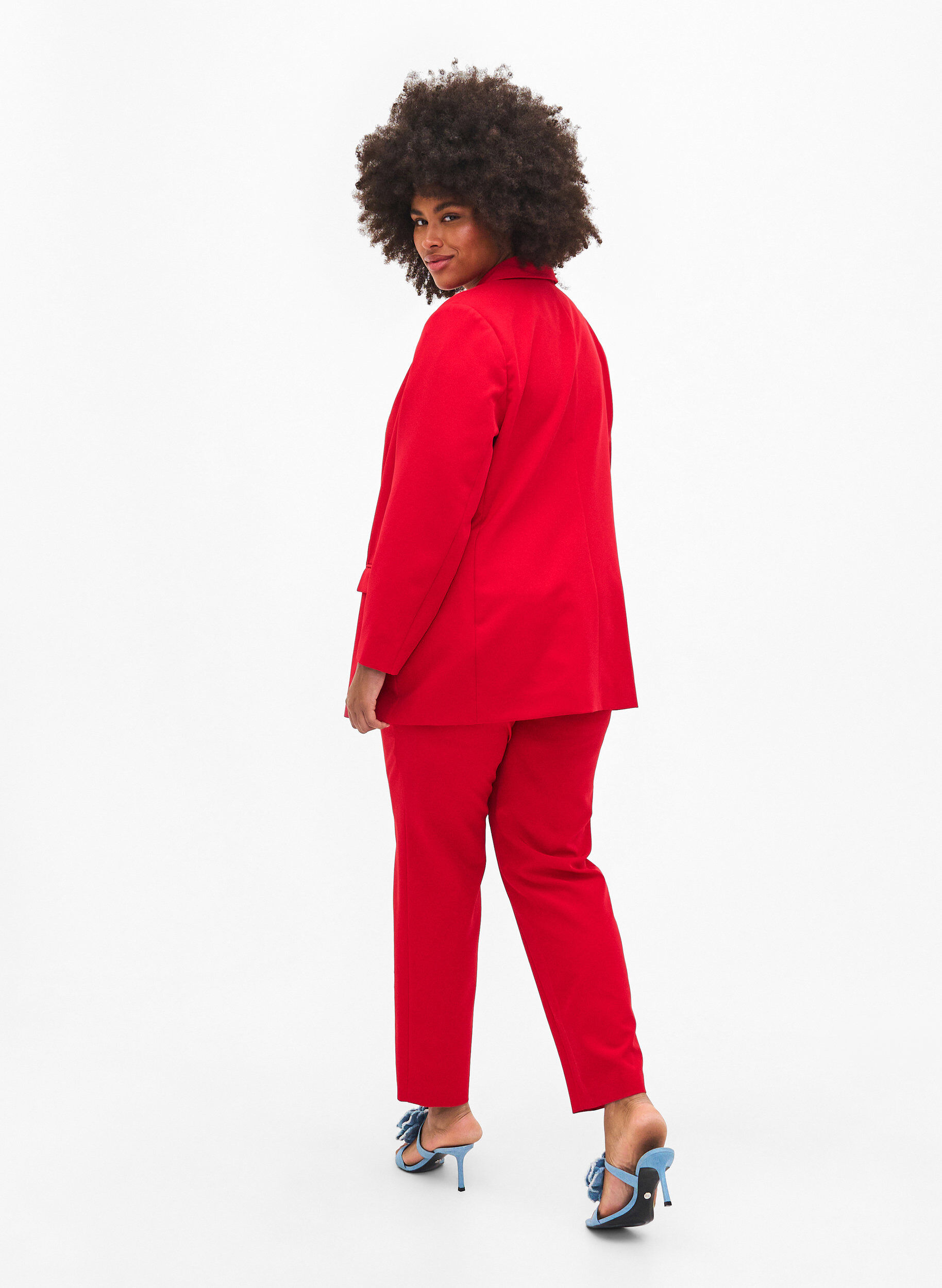 Zizzi Anzugjacke mit goldenen Kn&ouml;pfen und Taschen, Tango Red, Model image number 1