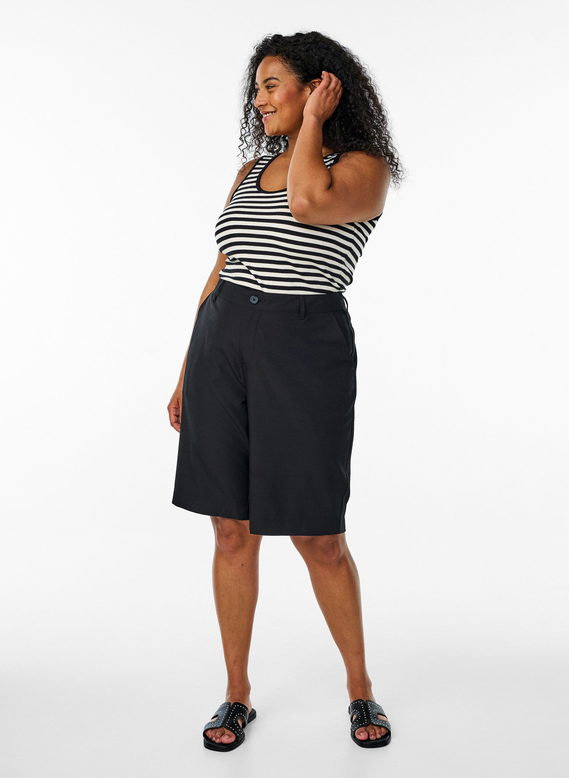 Zizzi Gestreiftes Tanktop mit Rippenstruktur, Schwarz, Model image number 1