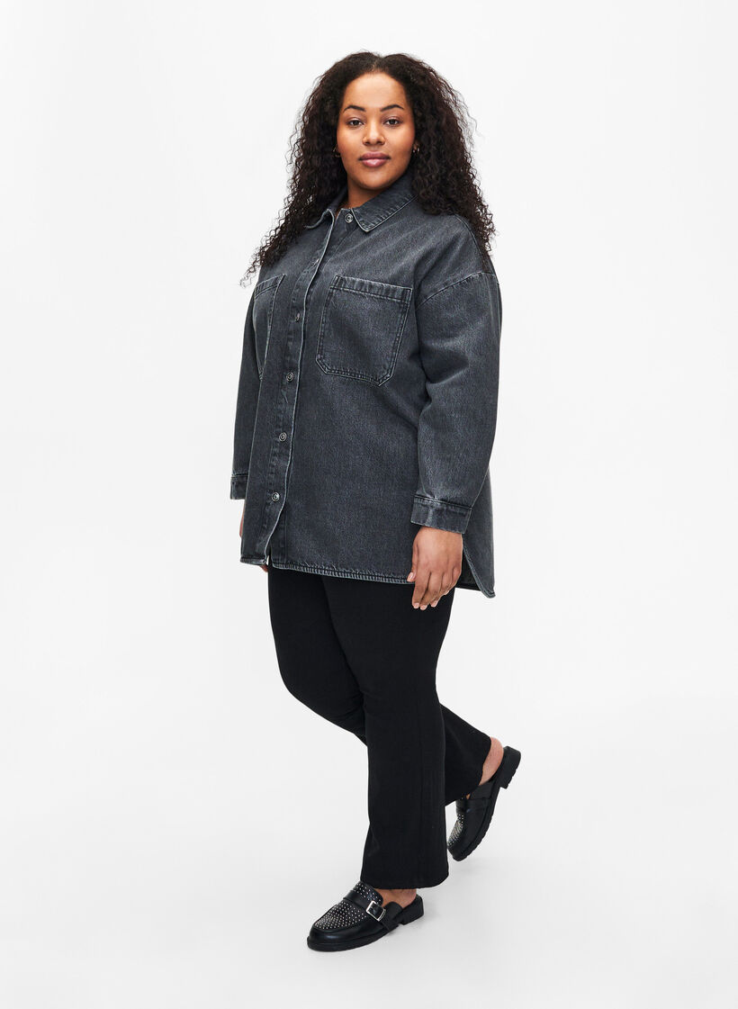Locker sitzende Jeansjacke mit Knöpfen, Grey Denim, Model image number 2